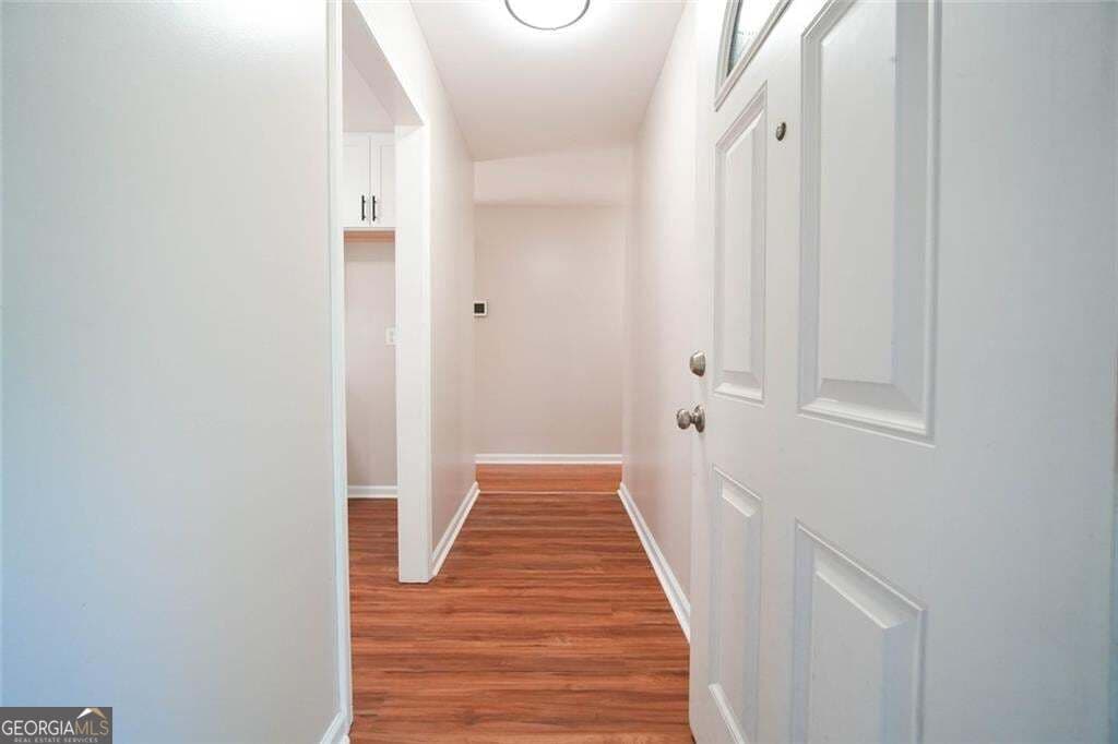3 bedroom, 2 bathroom, 1,125 sq ft single family residence for sale at 927 Rowland Street, Clarkston, GA 30021 — photo 2