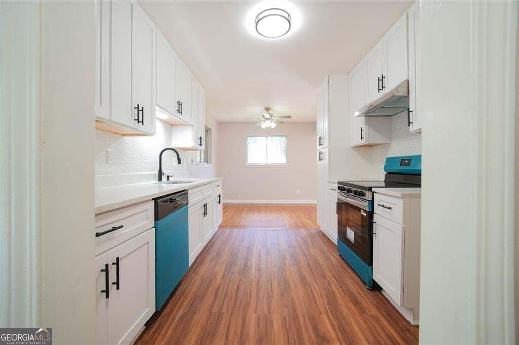 3 bedroom, 2 bathroom, 1,125 sq ft single family residence for sale at 927 Rowland Street, Clarkston, GA 30021 — photo 4