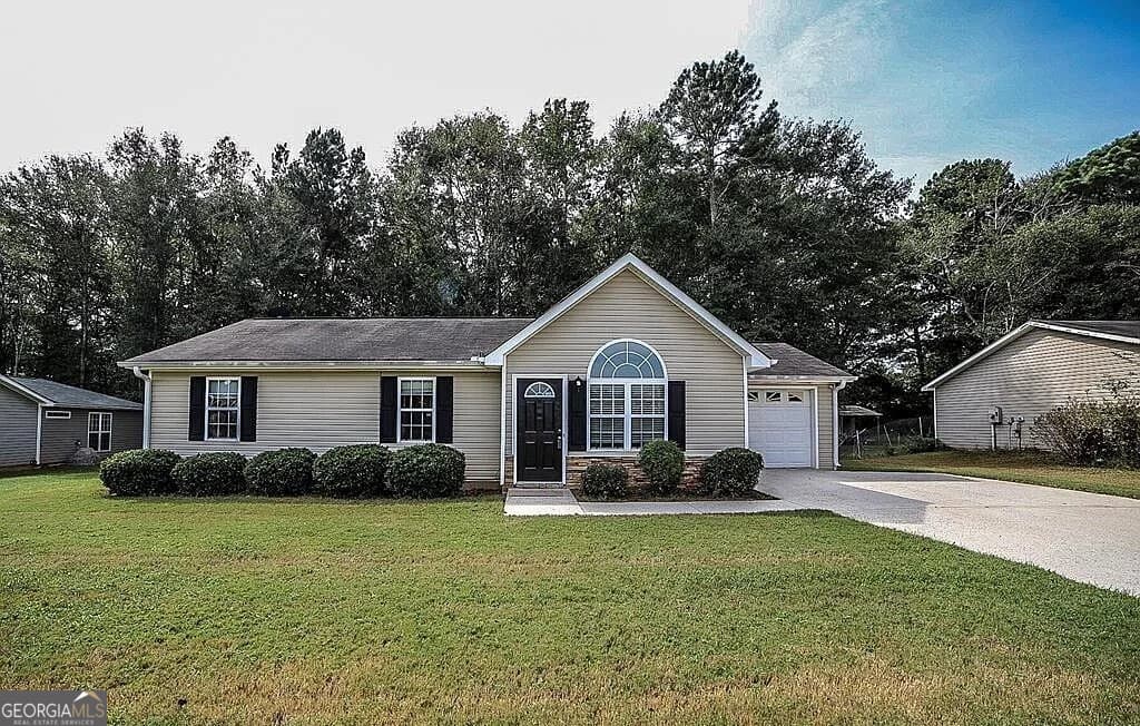 3 bedroom, 2 bathroom single family residence for rent at 220 Harvest Way, Athens, GA 30607 for $1,600 a month — photo 1 of 1