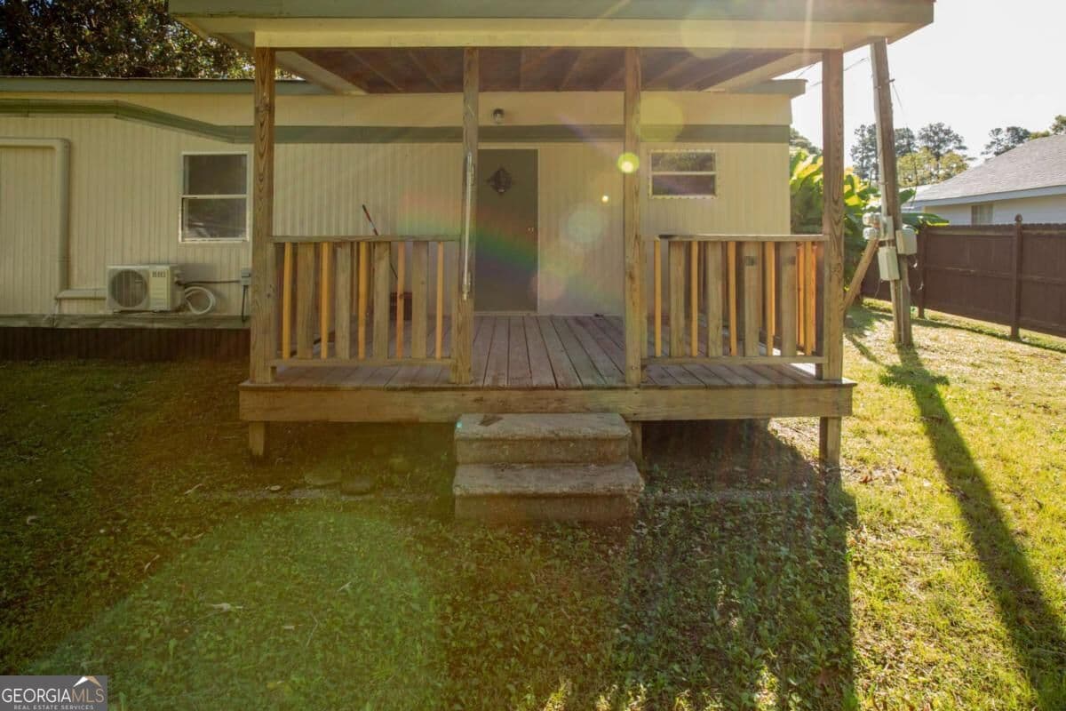 2 bedroom, 1 bathroom manufactured home,single family residence for sale at 945 Avenue, Dalton, GA 30721 — photo 6