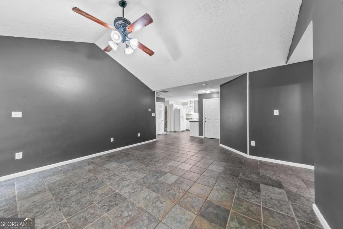 4 bedroom, 2 bathroom, 2,100 sq ft single family residence for sale at 185 Jimmy Reynolds Drive, Jefferson, GA 30549 — photo 6