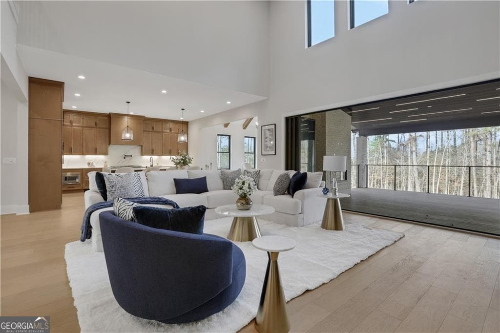 6 bedroom, 7 bathroom, 10,200 sq ft single family residence for sale at 15794 Thompson Road, Milton, GA 30004 — photo 10