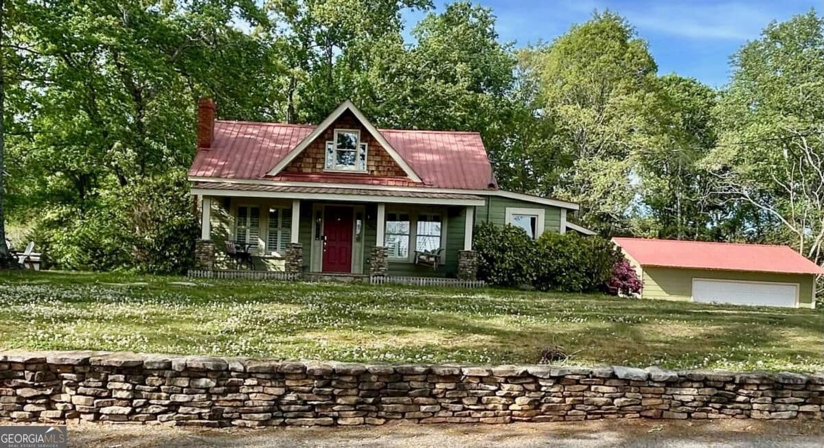 3 bedroom, 2 bathroom, 1,913 sq ft single family residence for sale at 1401 Alec Mountain Road, Clarkesville, GA 30523 — photo 7
