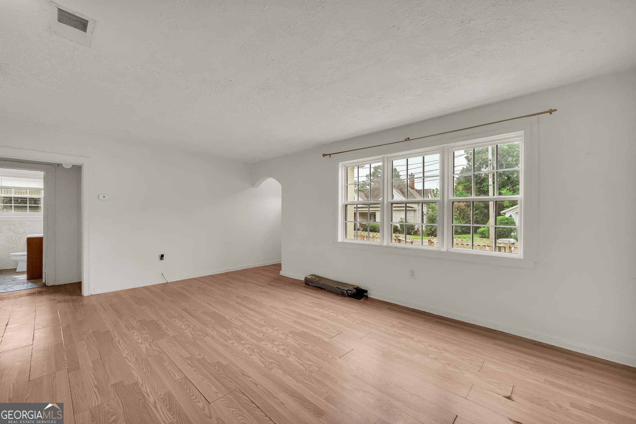3 bedroom, 2 bathroom, 1,264 sq ft single family residence for sale at 221 Edwards Street, Elberton, GA 30635 — photo 9