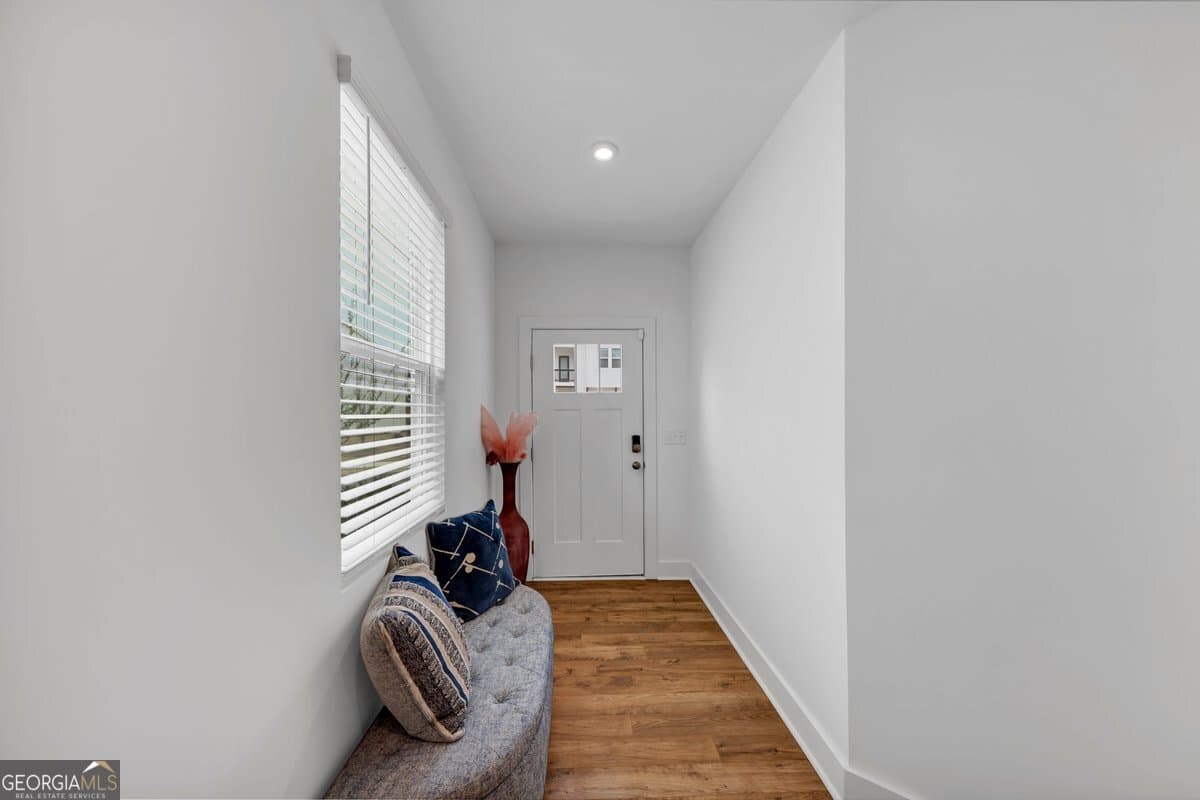 3 bedroom, 3.5 bathroom, 2,577 sq ft townhouse for sale at 1393 Halpern Lane, Kennesaw, GA 30144 — photo 5