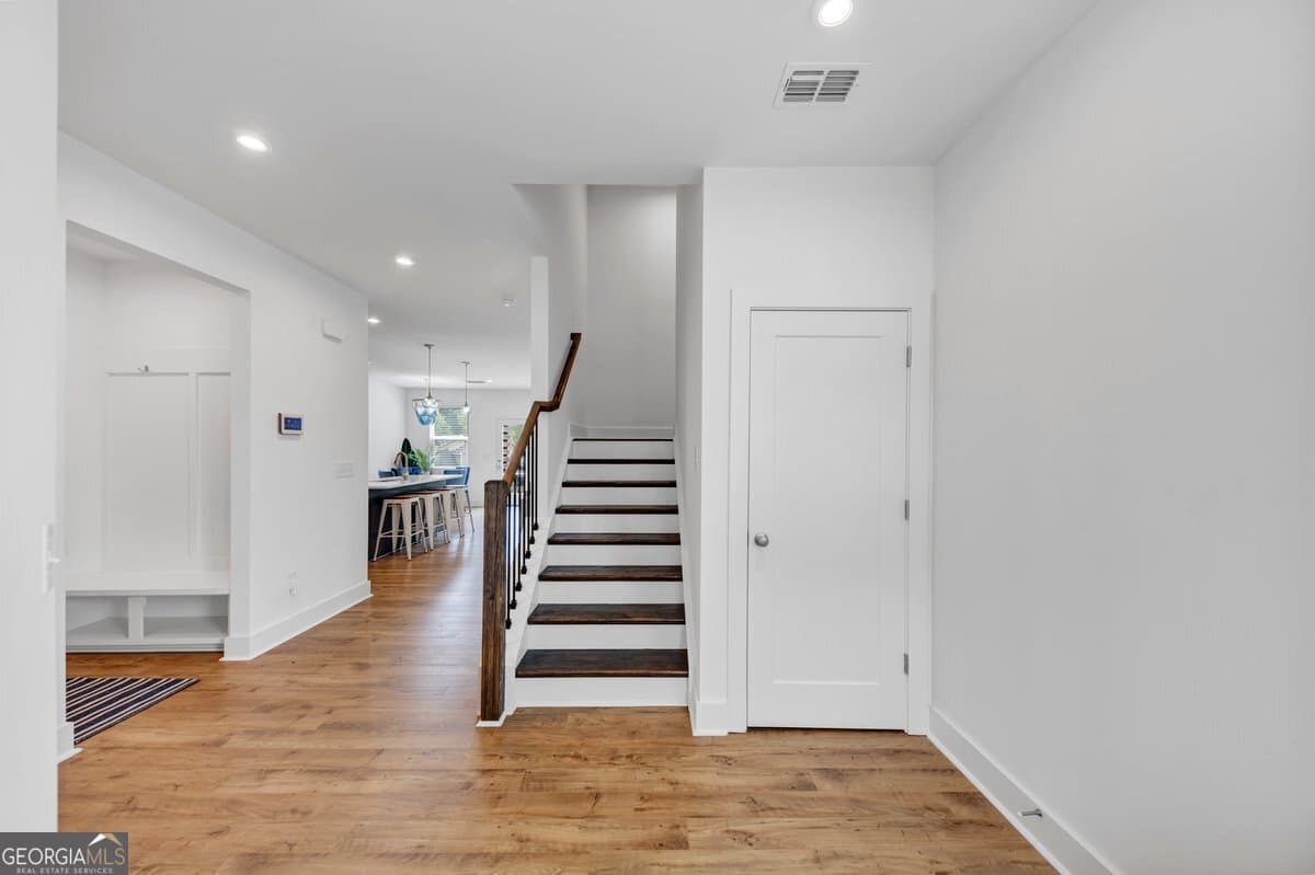 3 bedroom, 3.5 bathroom, 2,577 sq ft townhouse for sale at 1393 Halpern Lane, Kennesaw, GA 30144 — photo 4