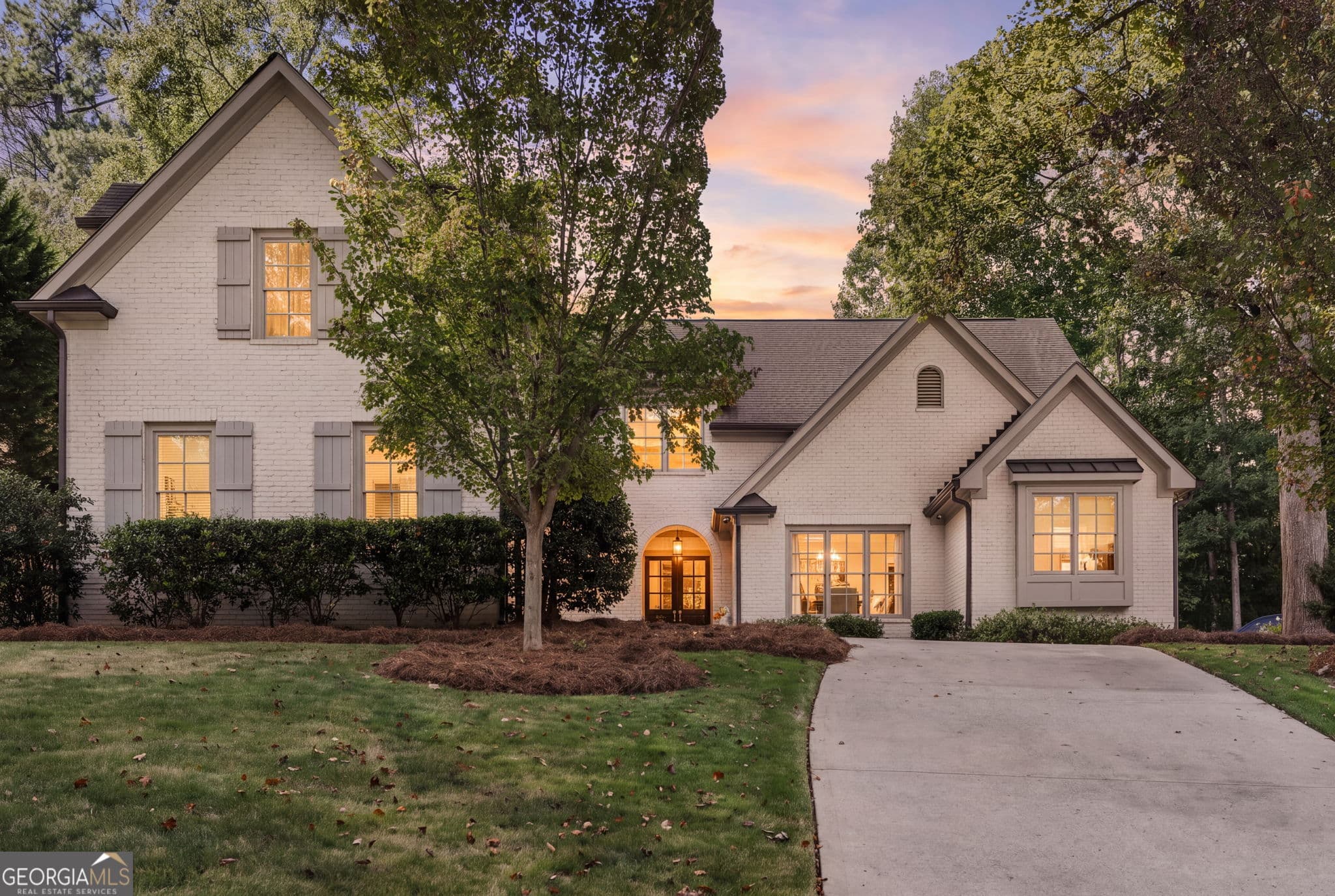 6 bedroom, 6 bathroom, 6,049 sq ft single family residence for sale at 2872 Parkridge Drive, Atlanta, GA 30319 — photo 1 of 72