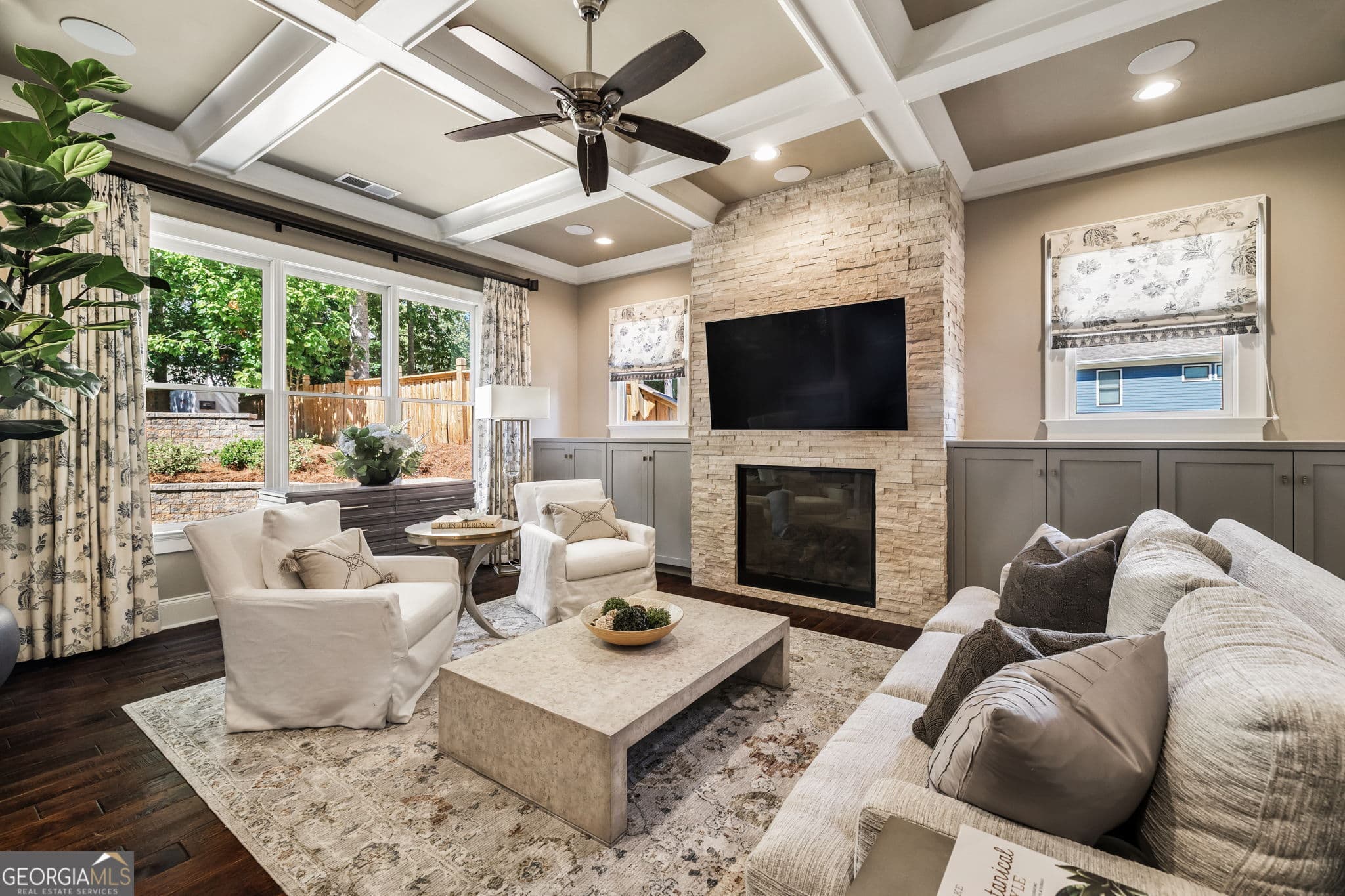 6 bedroom, 6 bathroom, 6,049 sq ft single family residence for sale at 2872 Parkridge Drive, Atlanta, GA 30319 — photo 4