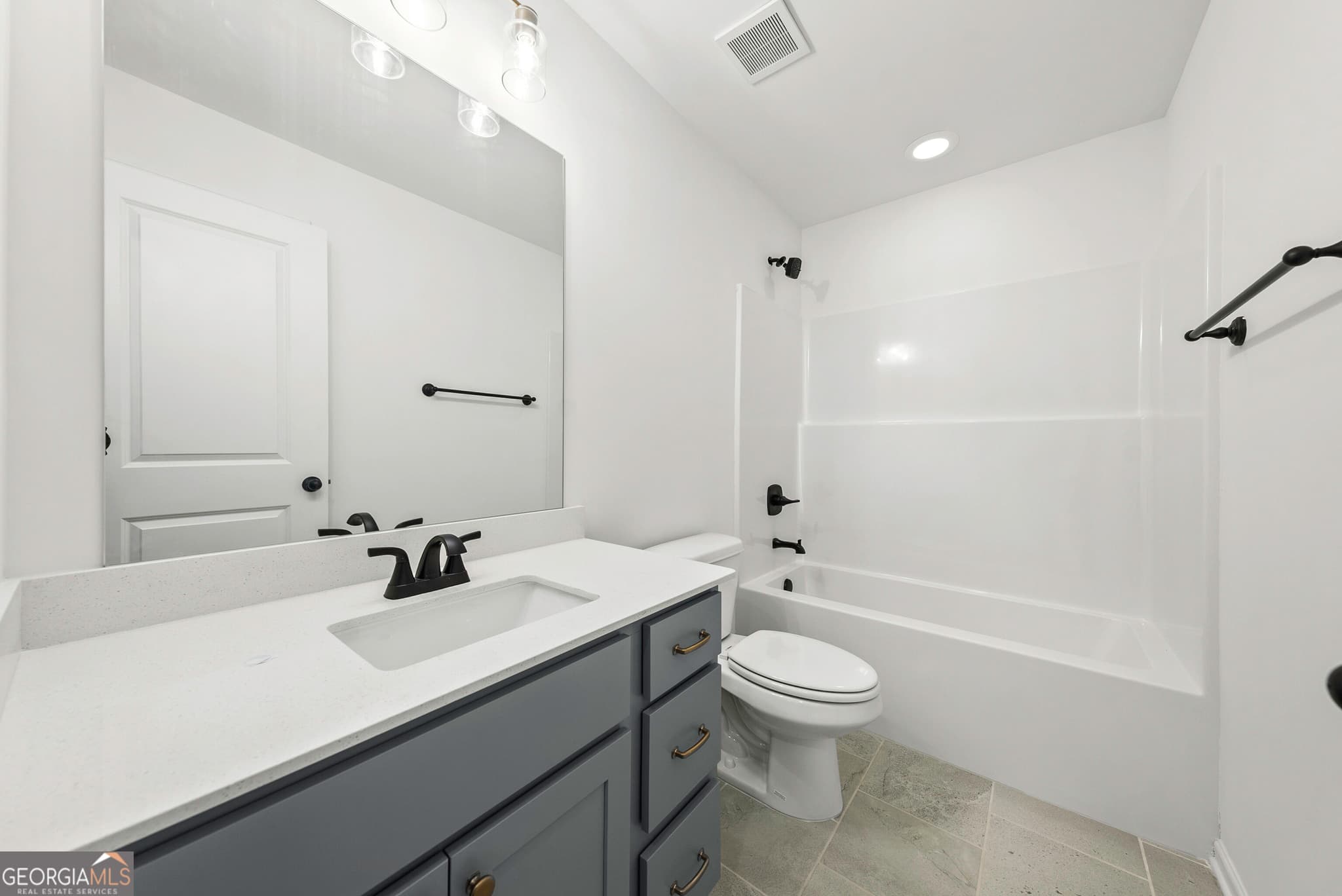 5 bedroom, 4.5 bathroom, 3,645 sq ft single family residence for sale at 9024 Lavender Glen 3, Midland, GA 31820 — photo 8
