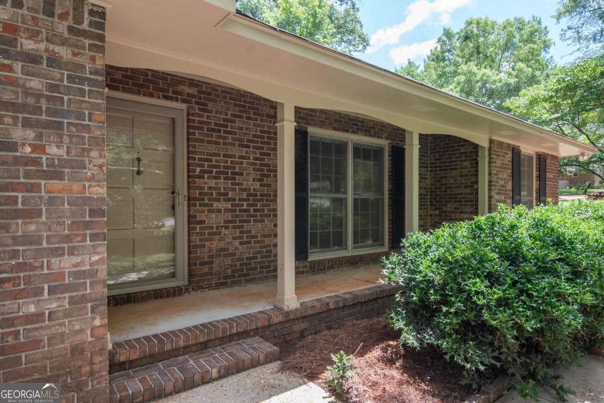 3 bedroom, 2 bathroom, 1,800 sq ft single family residence for sale at 308 Sullivan Circle, Pine Mountain, GA 31822 — photo 3