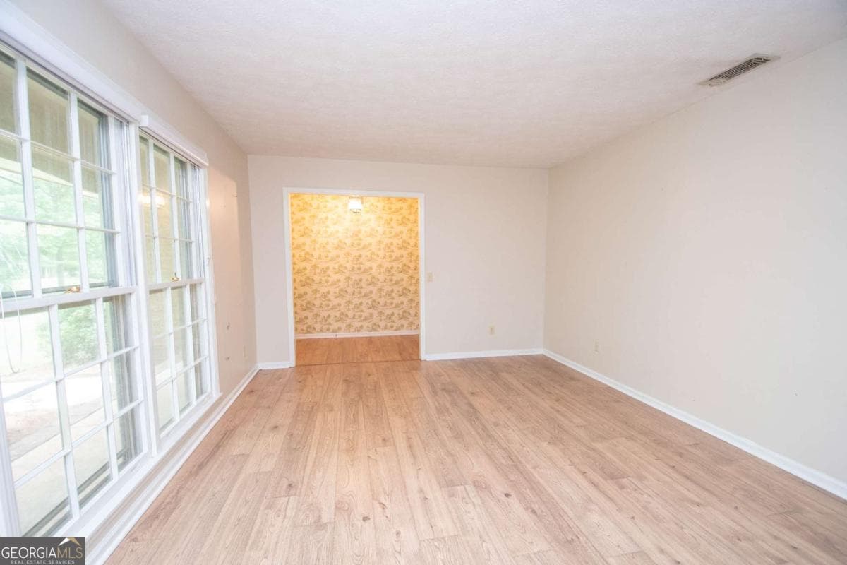 3 bedroom, 2 bathroom, 1,800 sq ft single family residence for sale at 308 Sullivan Circle, Pine Mountain, GA 31822 — photo 8