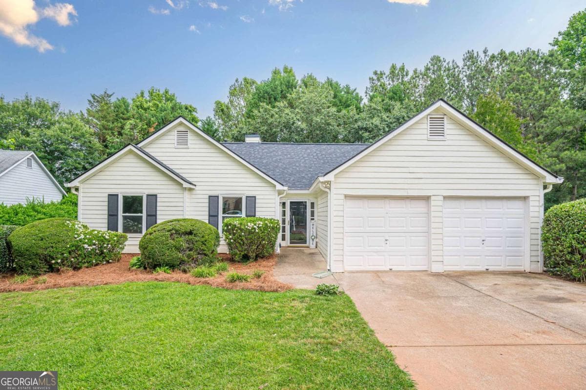 3 bedroom, 2 bathroom, 1,513 sq ft single family residence sold at 3002 Lake Park Trail, Acworth, GA 30101