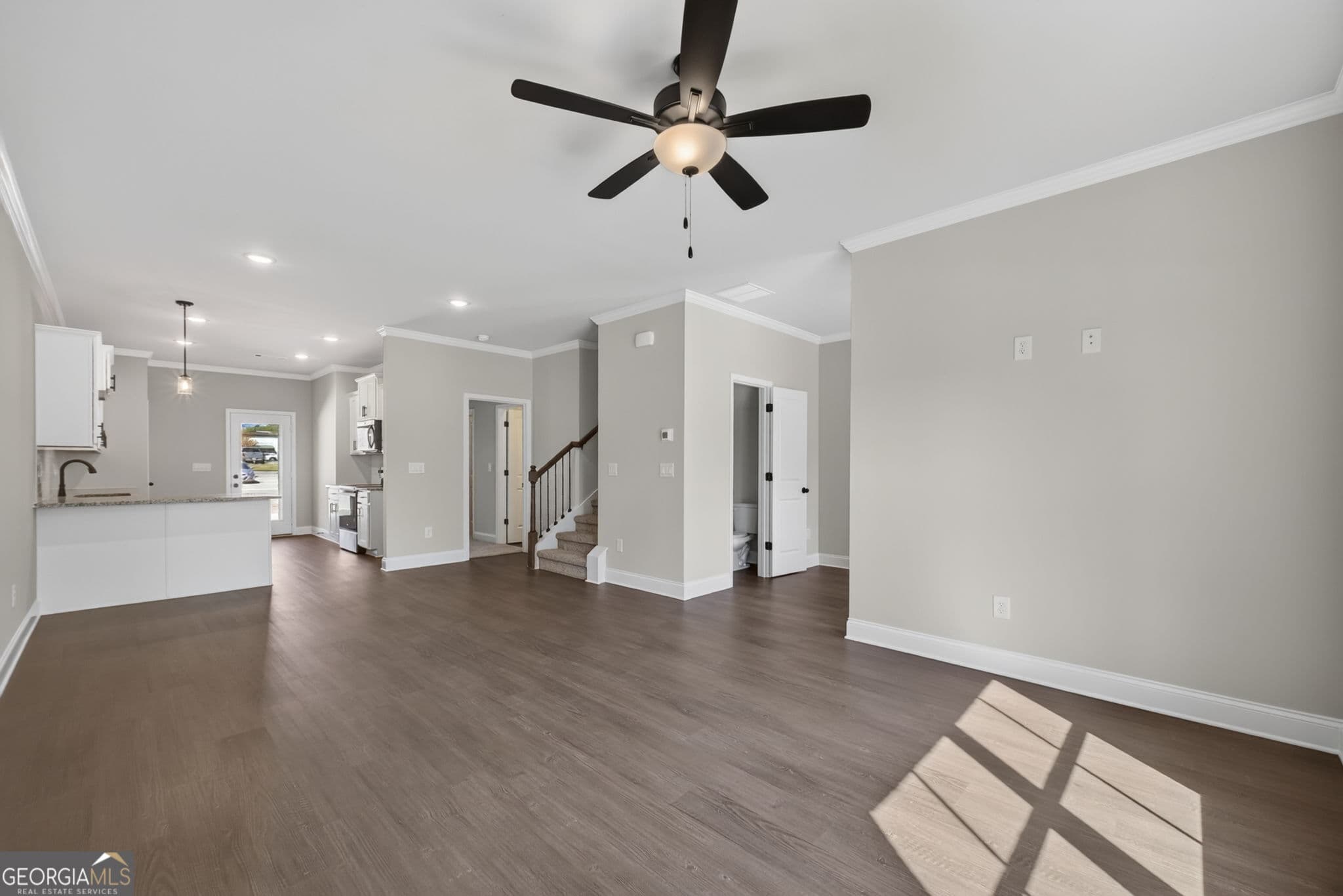 4 bedroom, 2.5 bathroom, 1,783 sq ft townhouse for sale at 316 Milledge Avenue, Monroe, GA 30655 — photo 4