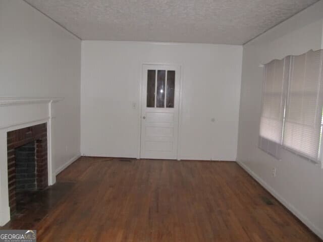 2 bedroom, 1 bathroom, 996 sq ft single family residence for rent at 737 N Greenwood Street, Lagrange, GA 30240 for $1,250 a month — photo 3