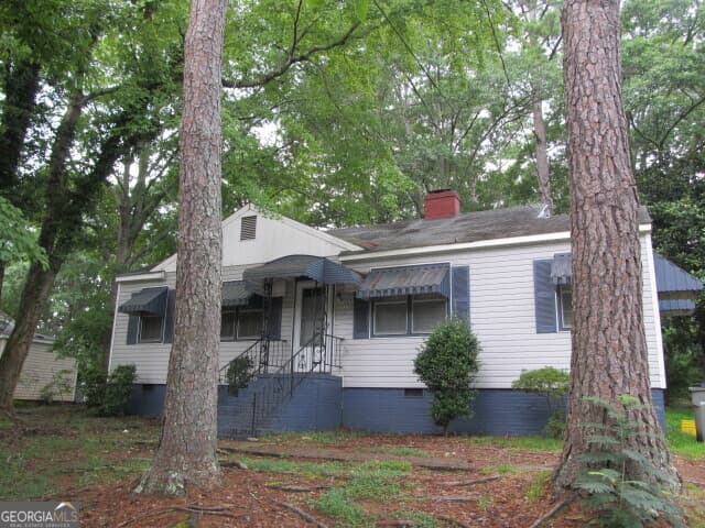 2 bedroom, 1 bathroom, 996 sq ft single family residence for rent at 737 N Greenwood Street, Lagrange, GA 30240 for $1,250 a month