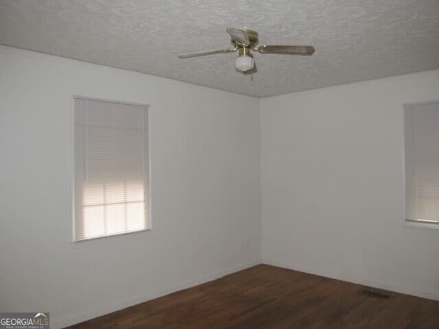 2 bedroom, 1 bathroom, 996 sq ft single family residence for rent at 737 N Greenwood Street, Lagrange, GA 30240 for $1,250 a month — photo 8