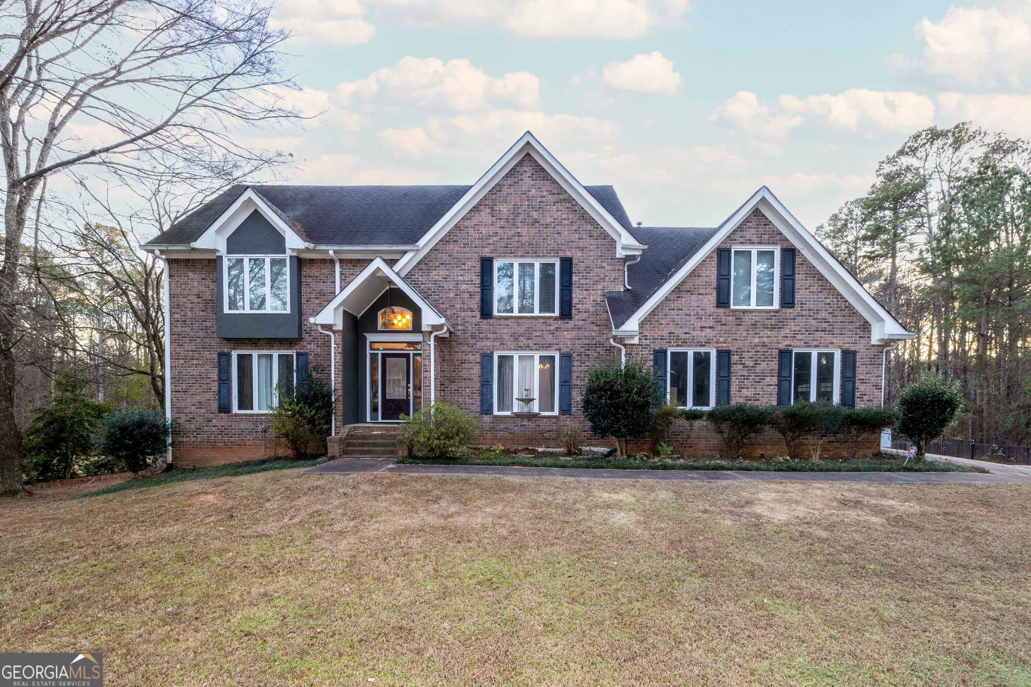 6 bedroom, 4.5 bathroom, 1 sq ft single family residence for sale at 135 Acton Drive, Fayetteville, GA 30215 — photo 2