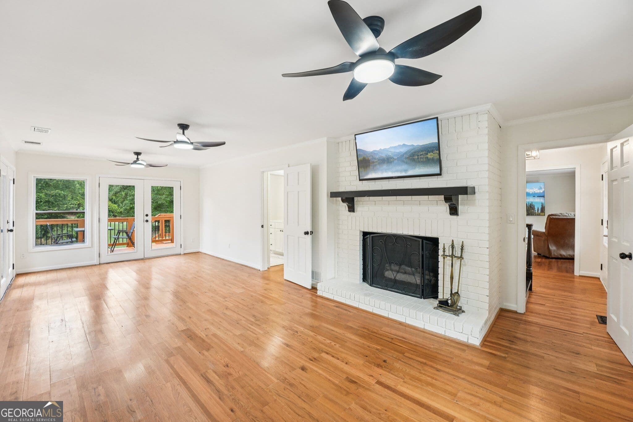 5 bedroom, 3.5 bathroom, 3,750 sq ft single family residence for sale at 524 Golf View Drive, Peachtree City, GA 30269 — photo 10