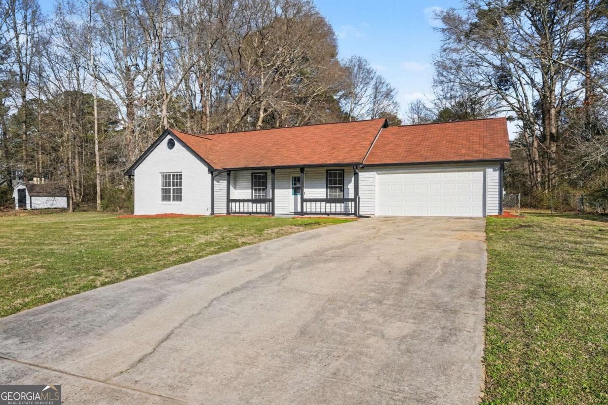 3 bedroom, 2 bathroom, 1,226 sq ft single family residence for rent at 79 Water View Drive, Stockbridge, GA 30281 for $1,995 a month