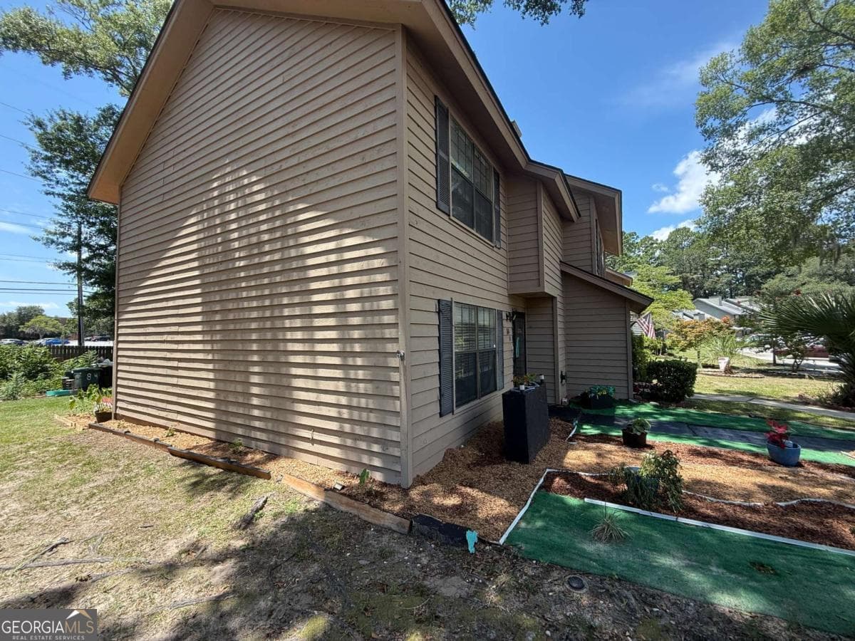 2 bedroom, 1.5 bathroom, 1,230 sq ft townhouse for sale at 84 Hidden Lake Court, Savannah, GA 31419 — photo 3