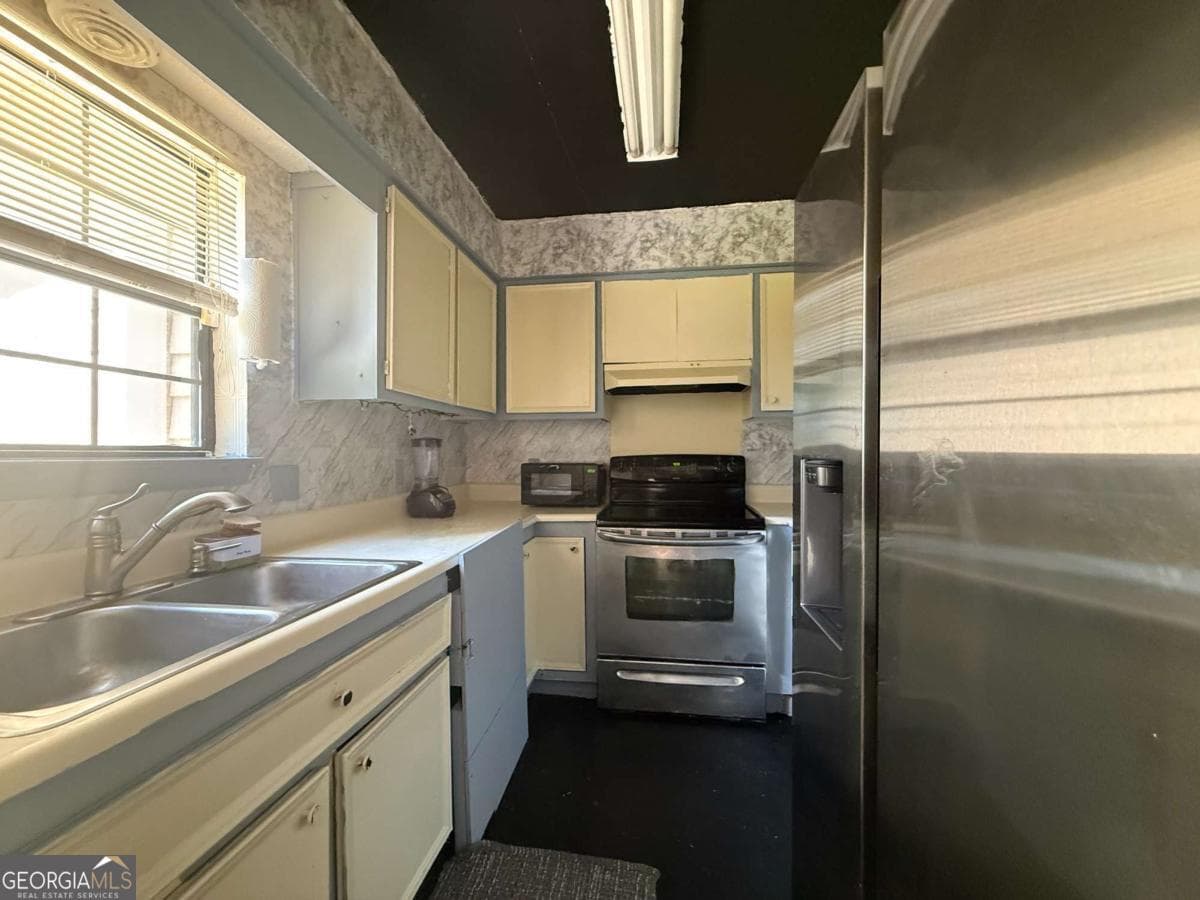 2 bedroom, 1.5 bathroom, 1,230 sq ft townhouse for sale at 84 Hidden Lake Court, Savannah, GA 31419 — photo 9