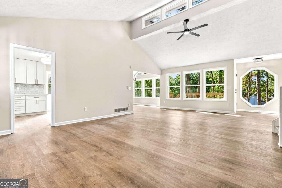5 bedroom, 4 bathroom, 4,066 sq ft single family residence for sale at 745 Cedar Creek Way, Woodstock, GA 30189 — photo 7