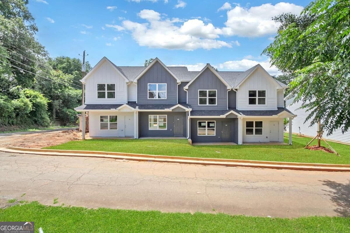 2 bedroom, 2.5 bathroom townhouse for rent at 50 S Jackson Street UNIT 102, Forsyth, GA 31029 for $1,450 a month
