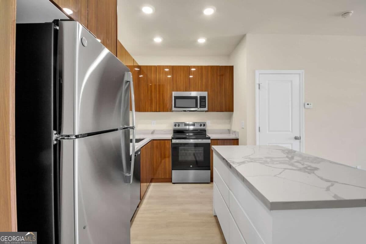 2 bedroom, 2.5 bathroom townhouse for rent at 50 S Jackson Street UNIT 102, Forsyth, GA 31029 for $1,450 a month — photo 9