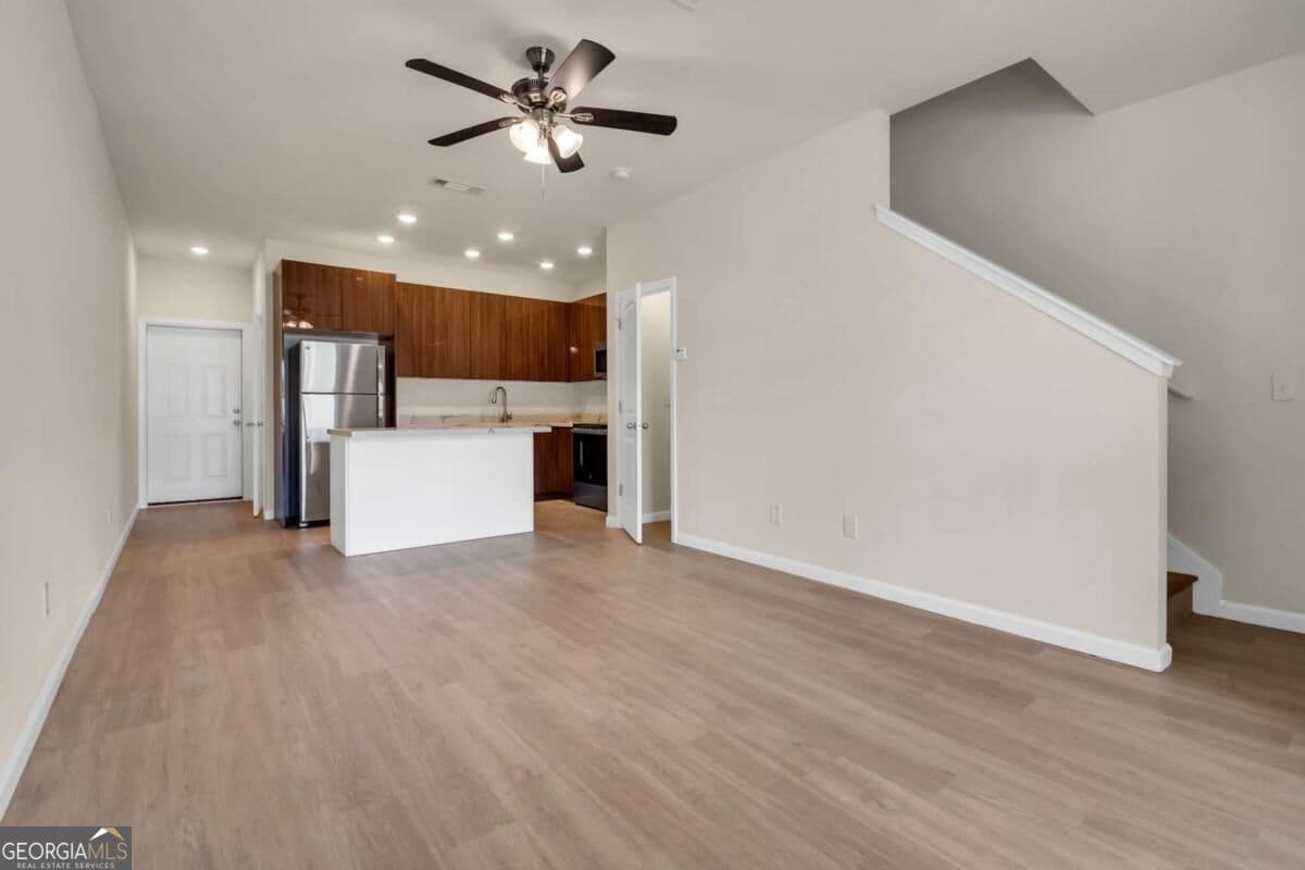 2 bedroom, 2.5 bathroom townhouse for rent at 50 S Jackson Street UNIT 102, Forsyth, GA 31029 for $1,450 a month — photo 4