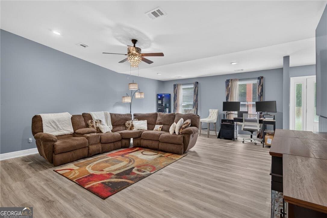 3 bedroom, 2 bathroom, 1,512 sq ft single family residence under contract at 903 B Poplar Street, Guyton, GA 31312 — photo 8