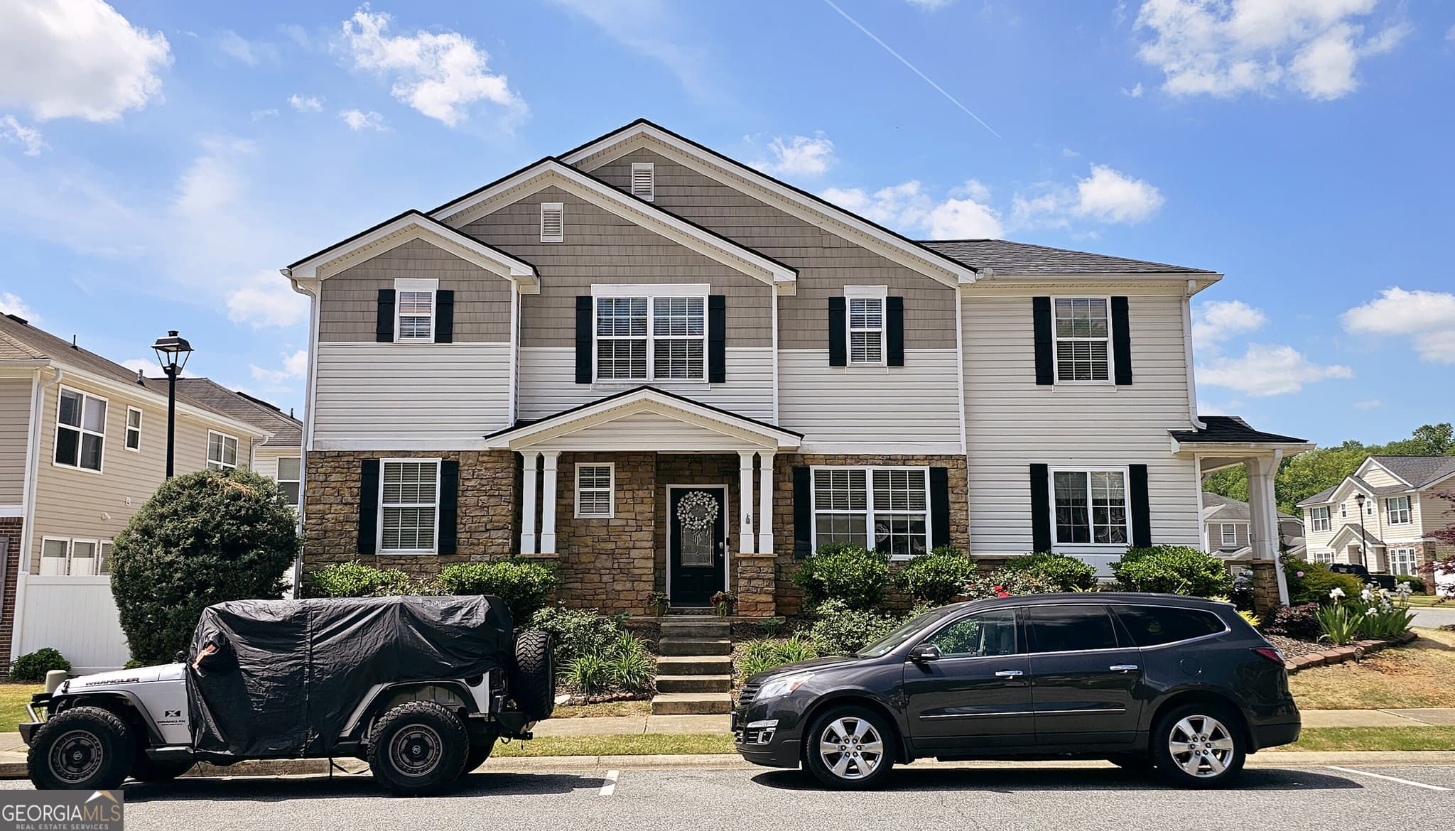 5 bedroom, 2.5 bathroom, 2,281 sq ft single family residence sold at 3811 Holliwell Pass, Cumming, GA 30040