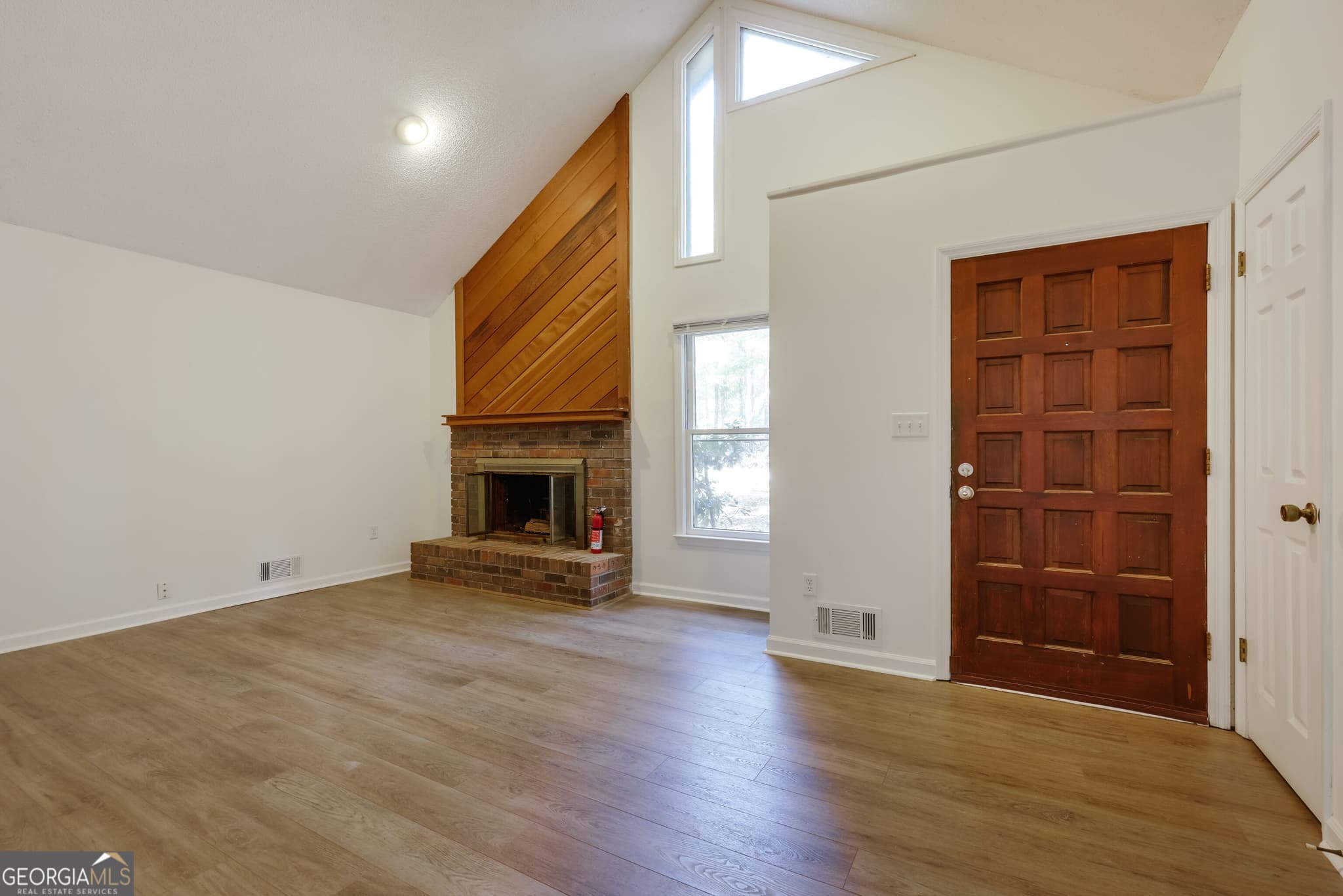3 bedroom, 2 bathroom, 1,368 sq ft single family residence for sale at 110 Flannigans Place, Athens, GA 30605 — photo 7