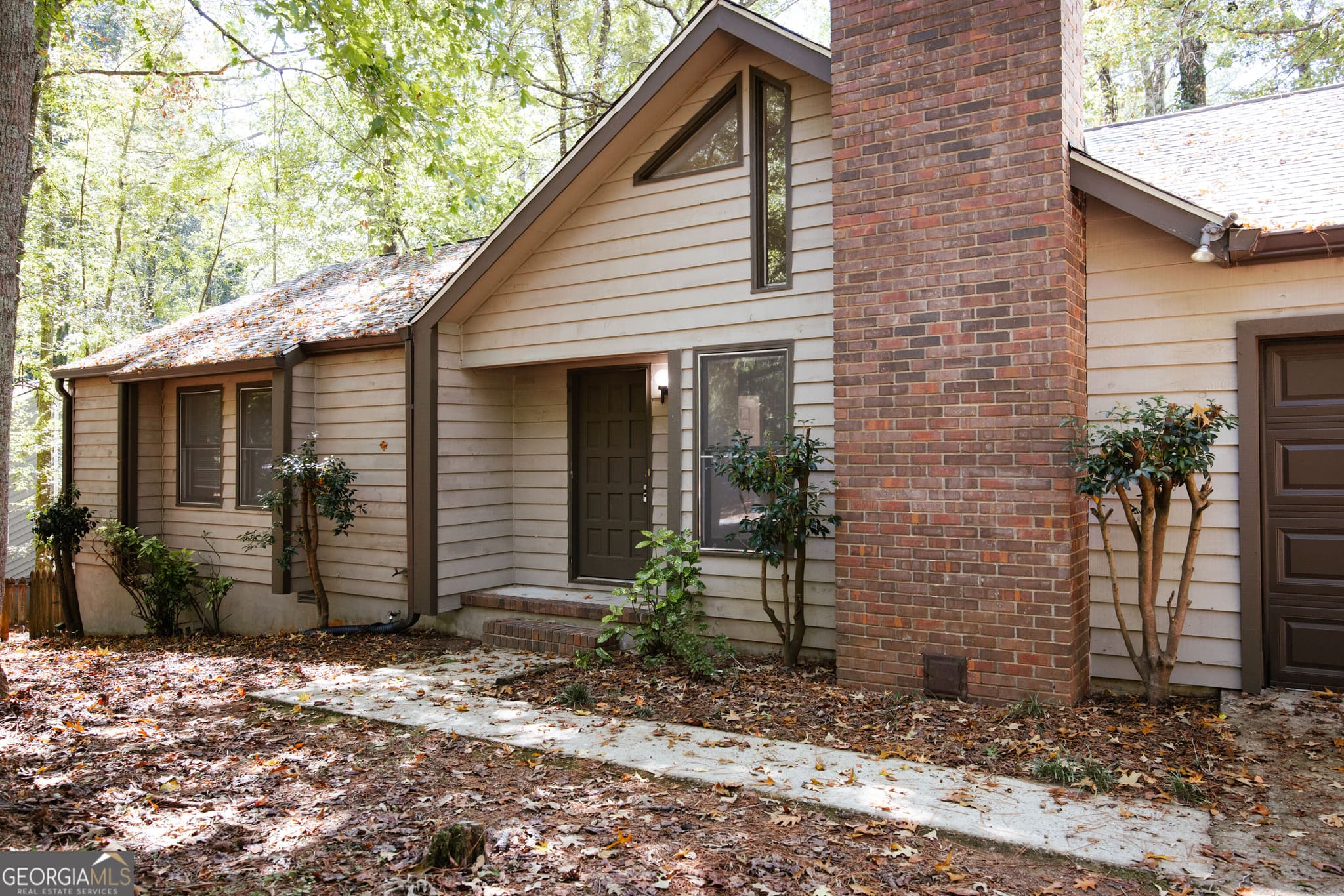 3 bedroom, 2 bathroom, 1,368 sq ft single family residence for sale at 110 Flannigans Place, Athens, GA 30605 — photo 3
