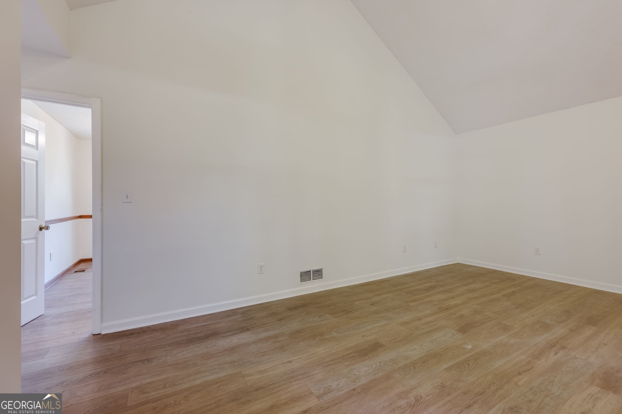 3 bedroom, 2 bathroom, 1,368 sq ft single family residence for sale at 110 Flannigans Place, Athens, GA 30605 — photo 10