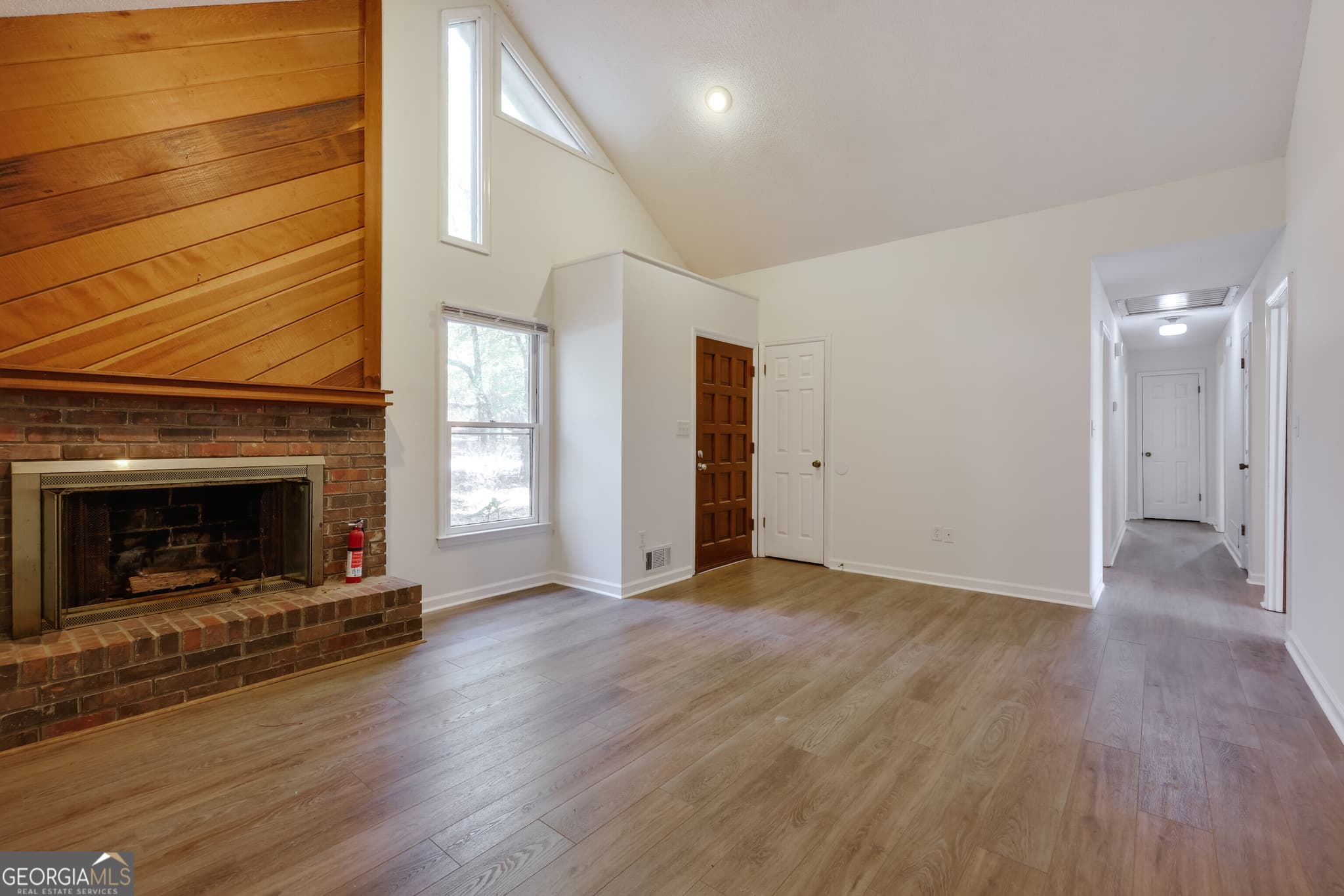 3 bedroom, 2 bathroom, 1,368 sq ft single family residence for sale at 110 Flannigans Place, Athens, GA 30605 — photo 8
