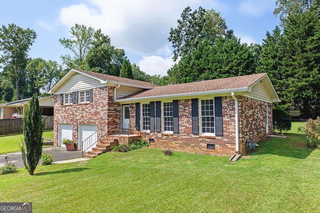 3 bedroom, 2 bathroom, 1,692 sq ft single family residence for sale at 3401 Ranch Road, Marietta, GA 30066 — photo 2