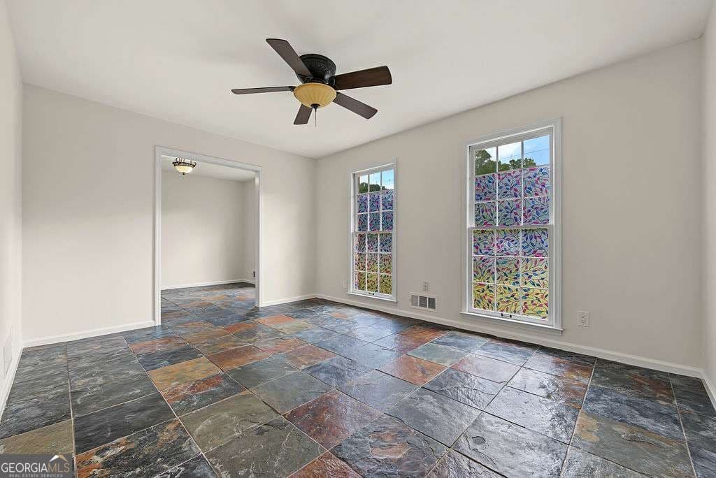 3 bedroom, 2 bathroom, 1,692 sq ft single family residence for sale at 3401 Ranch Road, Marietta, GA 30066 — photo 6