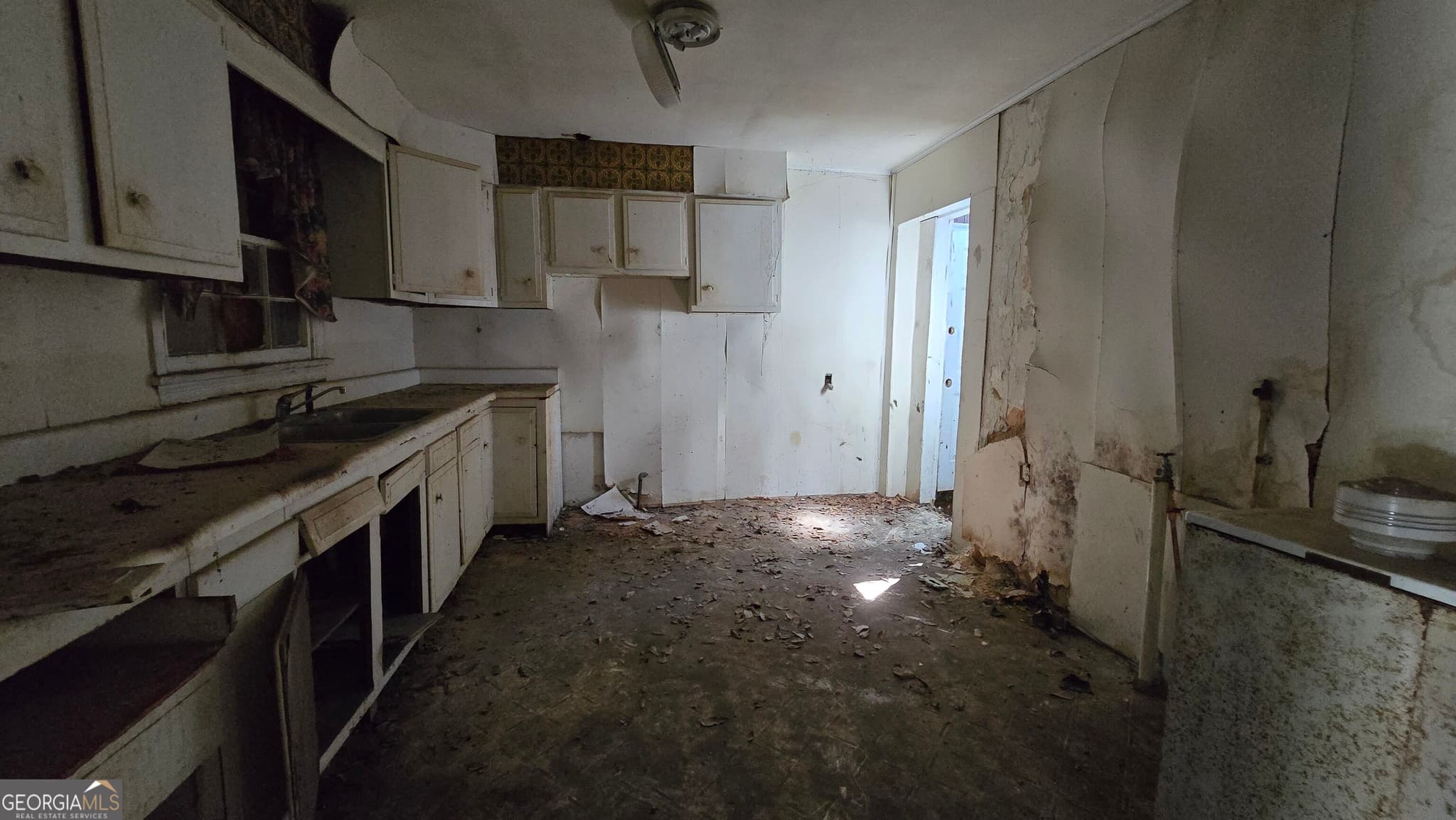 3 bedroom, 1 bathroom, 1,440 sq ft single family residence for sale at 970 Toombs Street, Macon, GA 31206 — photo 7