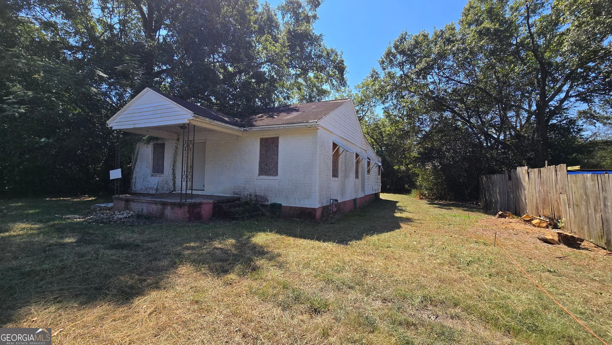3 bedroom, 1 bathroom, 1,440 sq ft single family residence for sale at 970 Toombs Street, Macon, GA 31206 — photo 3