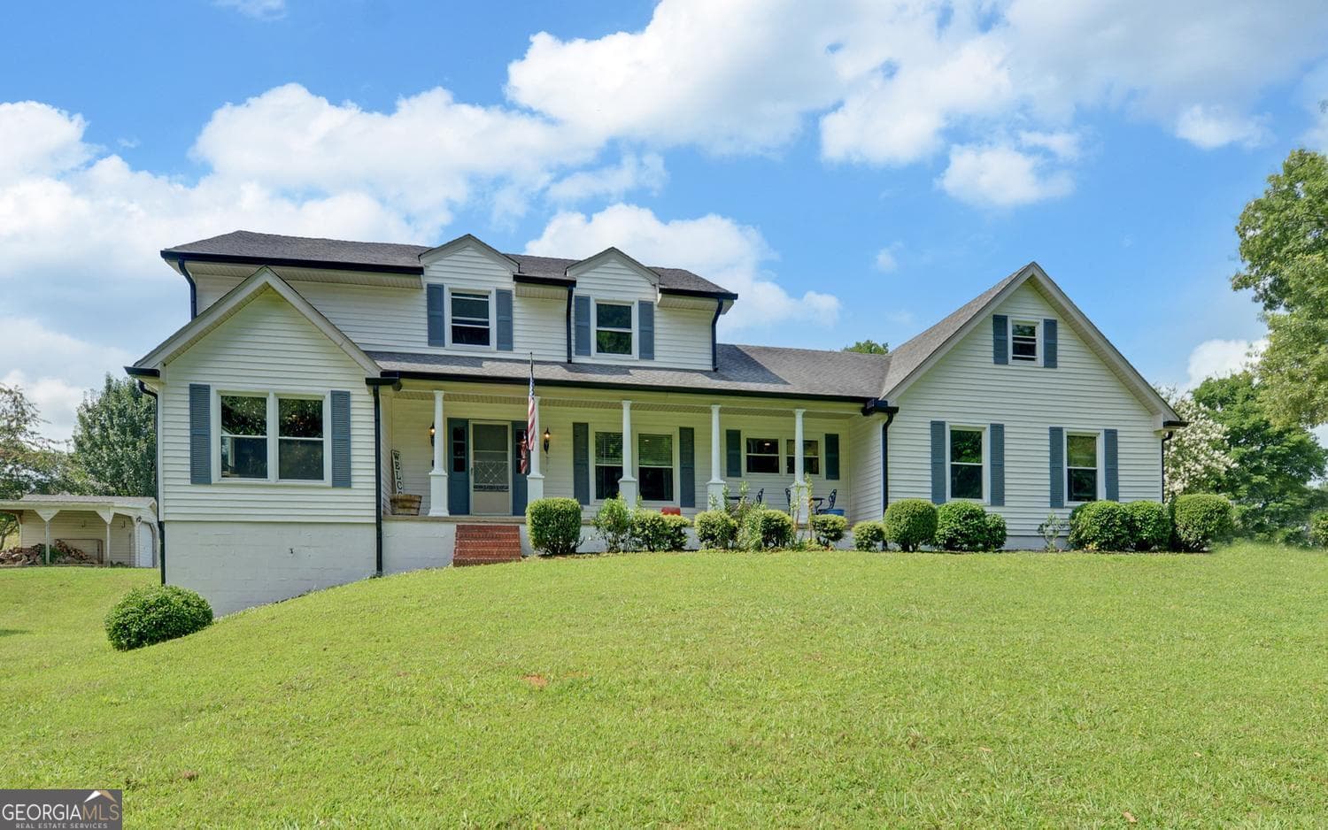 4 bedroom, 3.5 bathroom single family residence for sale at 6077 Highway 332, Hoschton, GA 30548 — photo 2