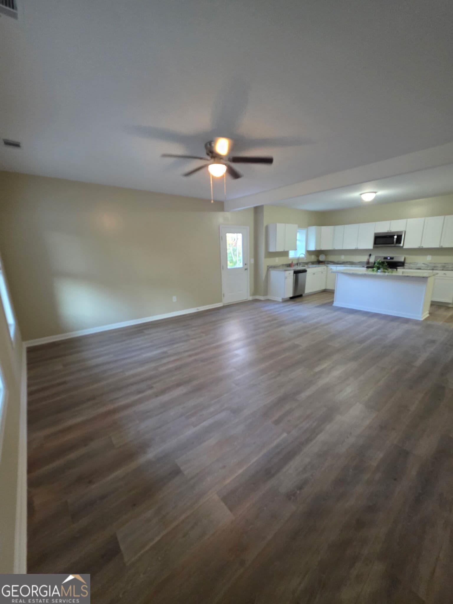 4 bedroom, 3.5 bathroom, 1,912 sq ft single family residence for sale at 120 Tremont Parkway, Athens, GA 30606 — photo 3