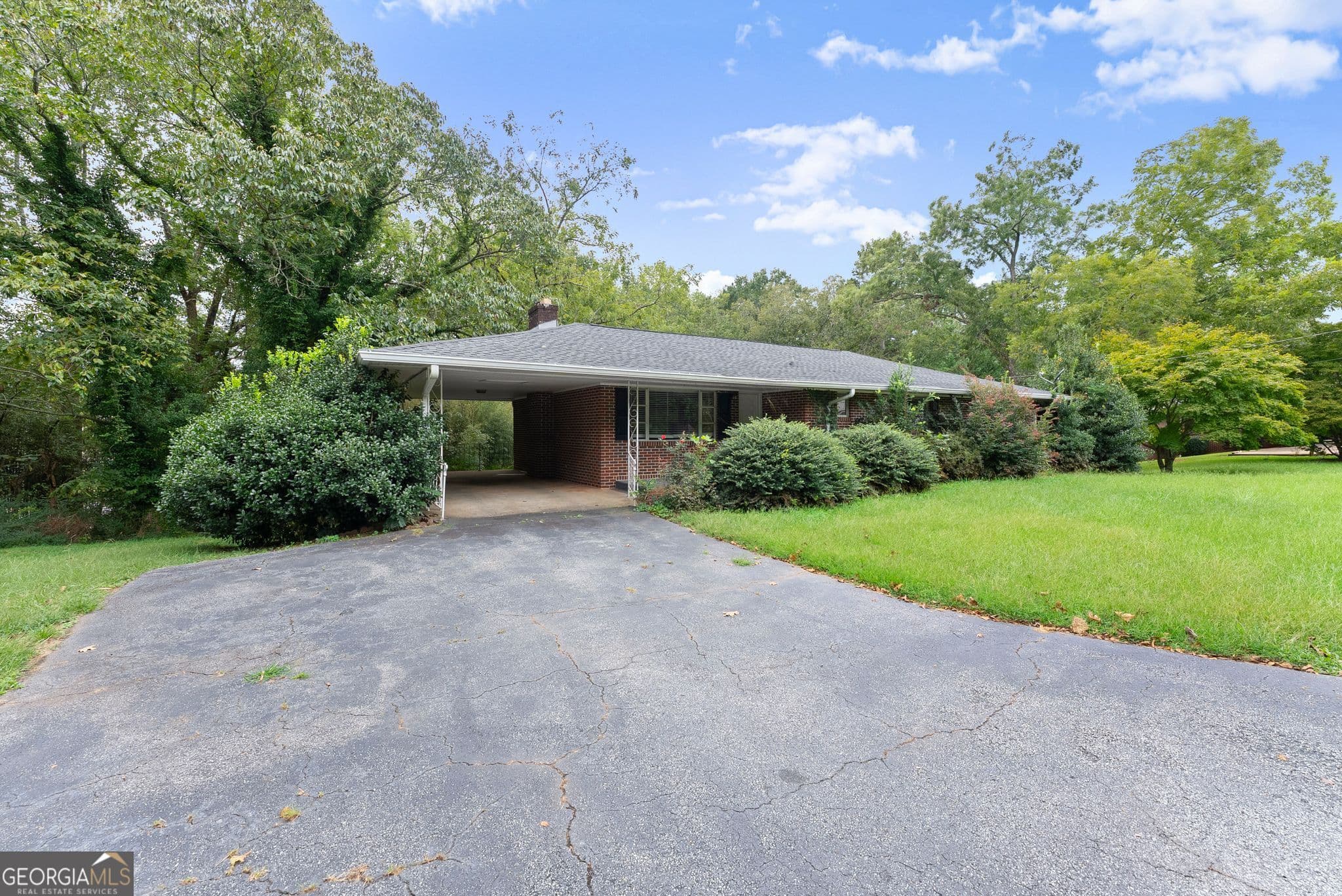 3 bedroom, 1.5 bathroom, 1,428 sq ft single family residence for sale at 130 W Hood Street, Demorest, GA 30535 — photo 6