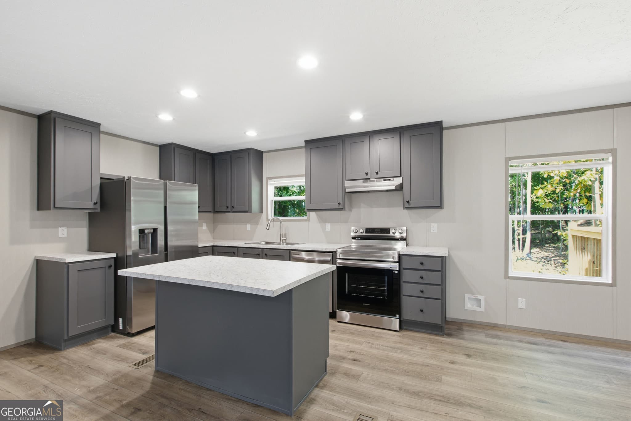 4 bedroom, 2 bathroom, 1,568 sq ft manufactured home,single family residence for sale at 909 Smith Loop Road, Demorest, GA 30535 — photo 9