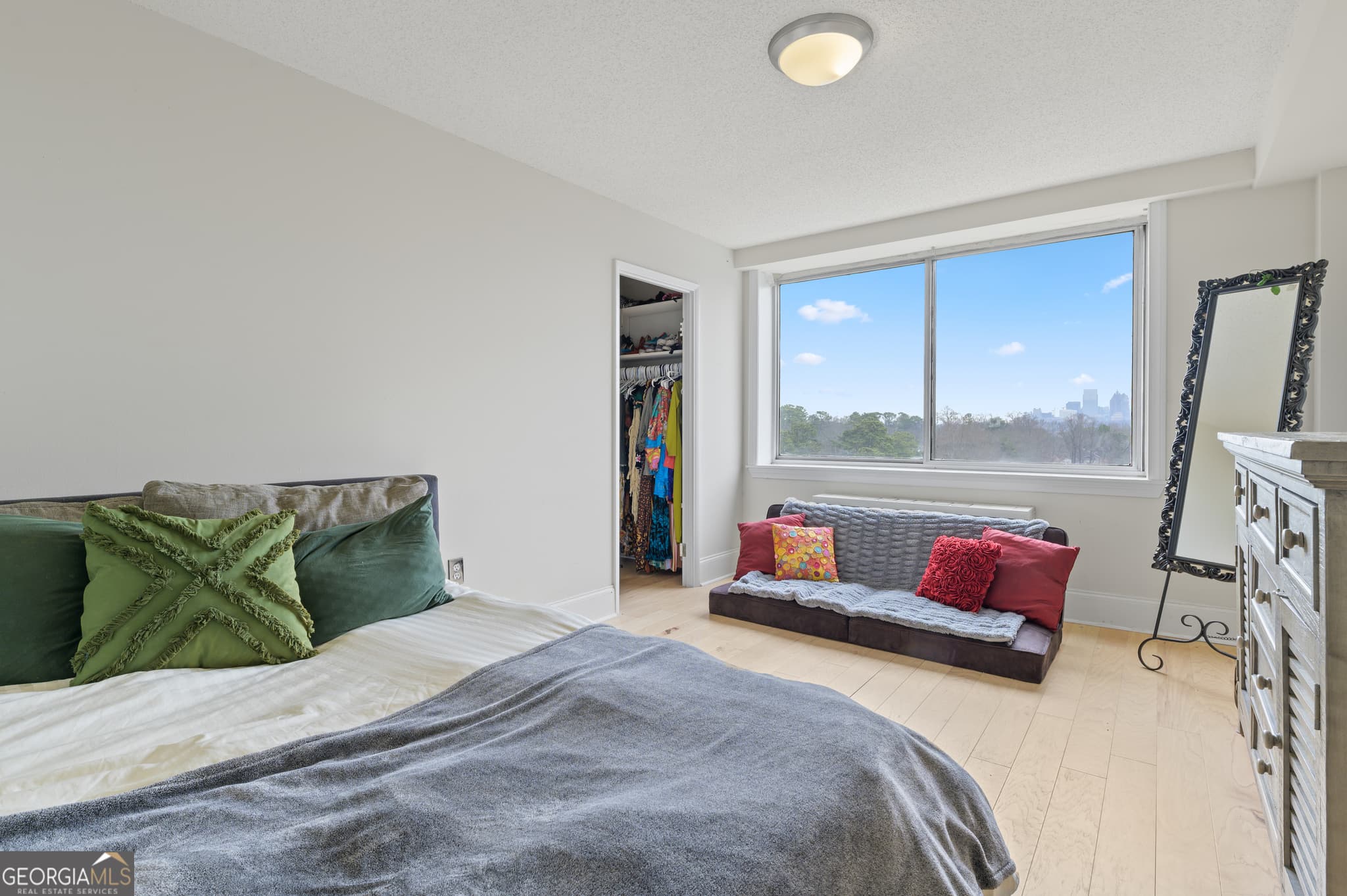1 bedroom, 1 bathroom, 837 sq ft condominium for sale at 2479 Peachtree Road 601, Atlanta, GA 30305 — photo 10