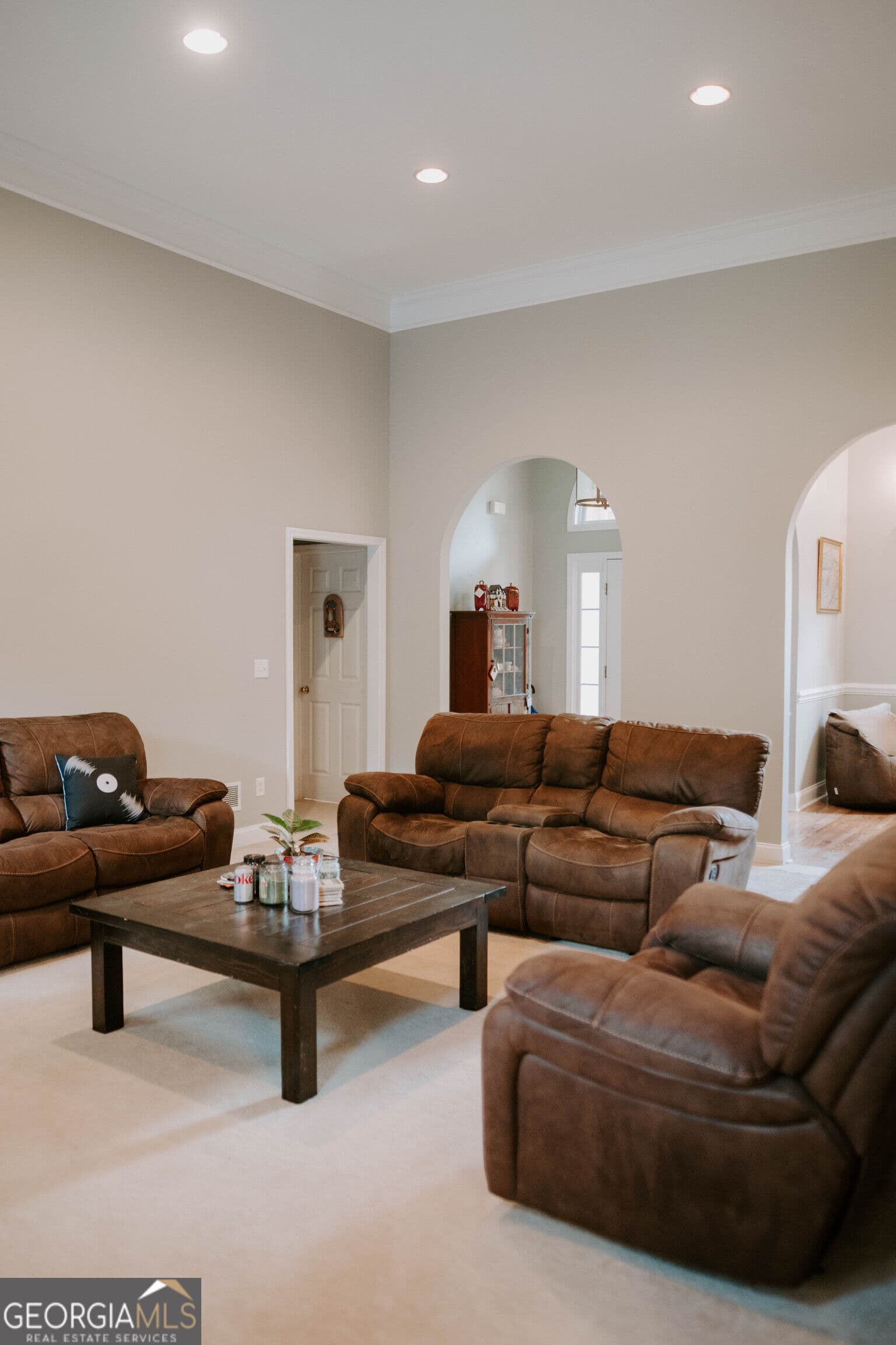 4 bedroom, 3.5 bathroom, 3,002 sq ft single family residence for sale at 136 King Richard Drive, Griffin, GA 30223 — photo 7
