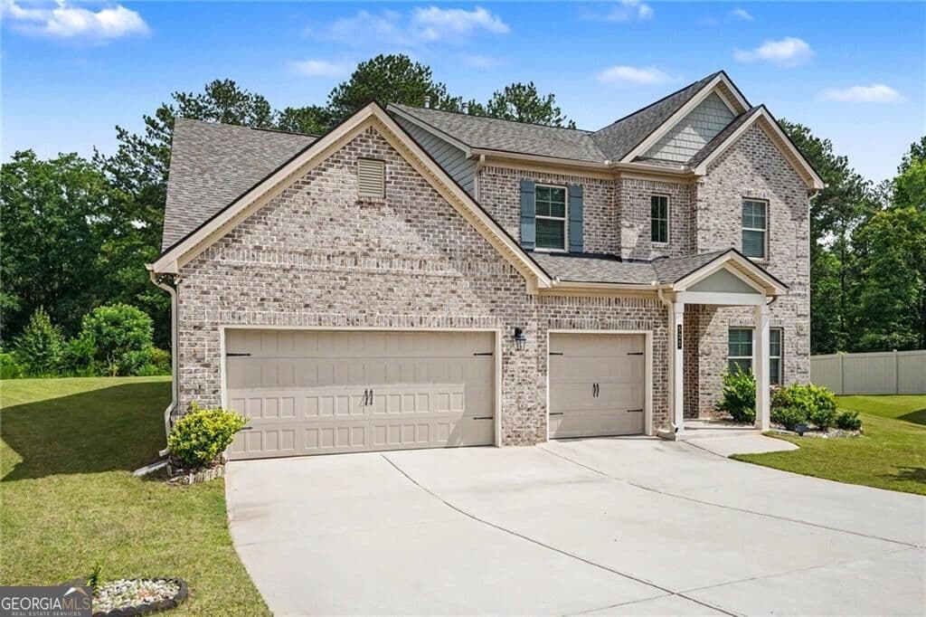 4 bedroom, 4.5 bathroom, 3,719 sq ft single family residence for sale at 521 Redchurch Drive, Mcdonough, GA 30252 — photo 2
