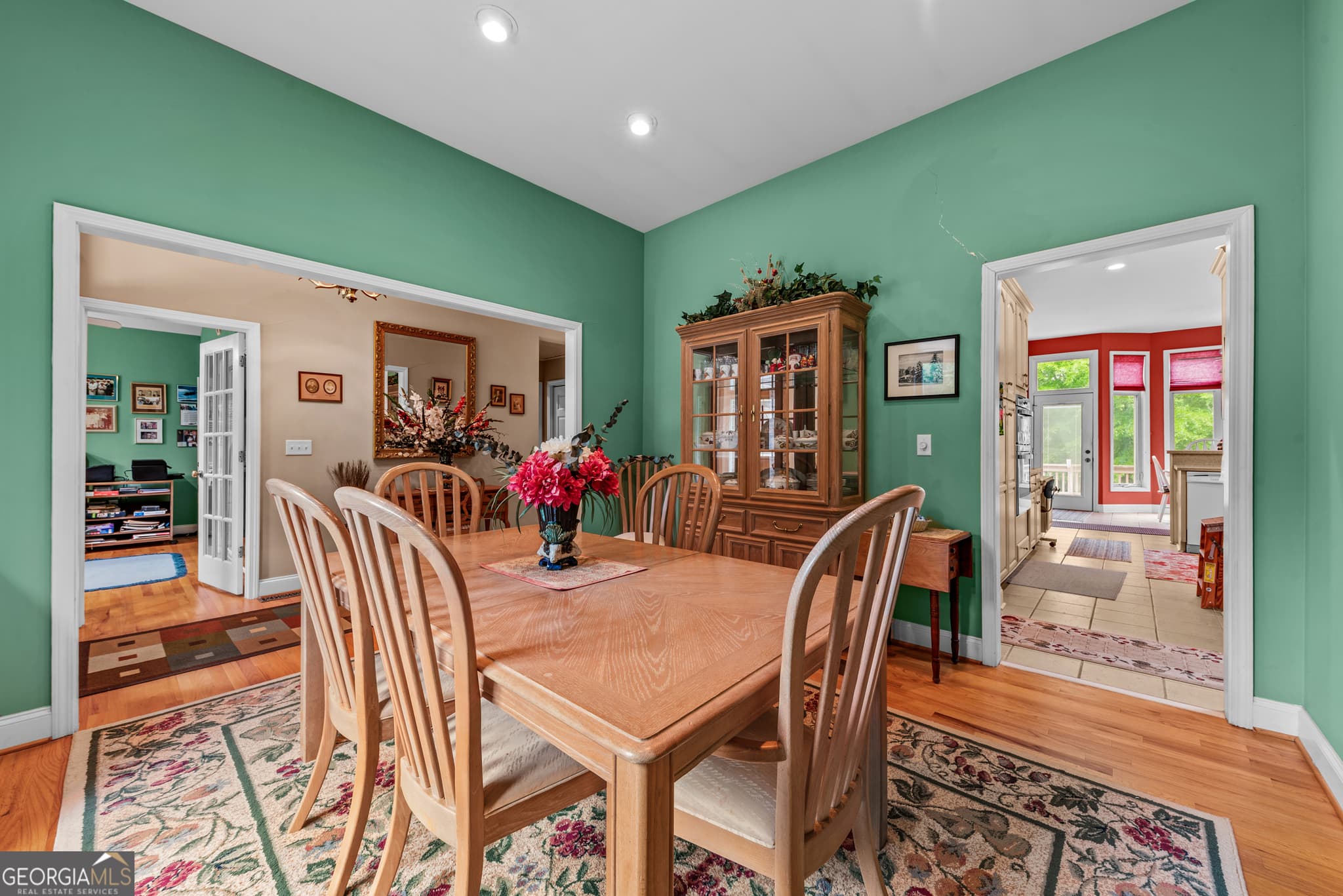 3 bedroom, 2 bathroom, 2,267 sq ft single family residence for sale at 1370 Deerwood Drive, Madison, GA 30650 — photo 9