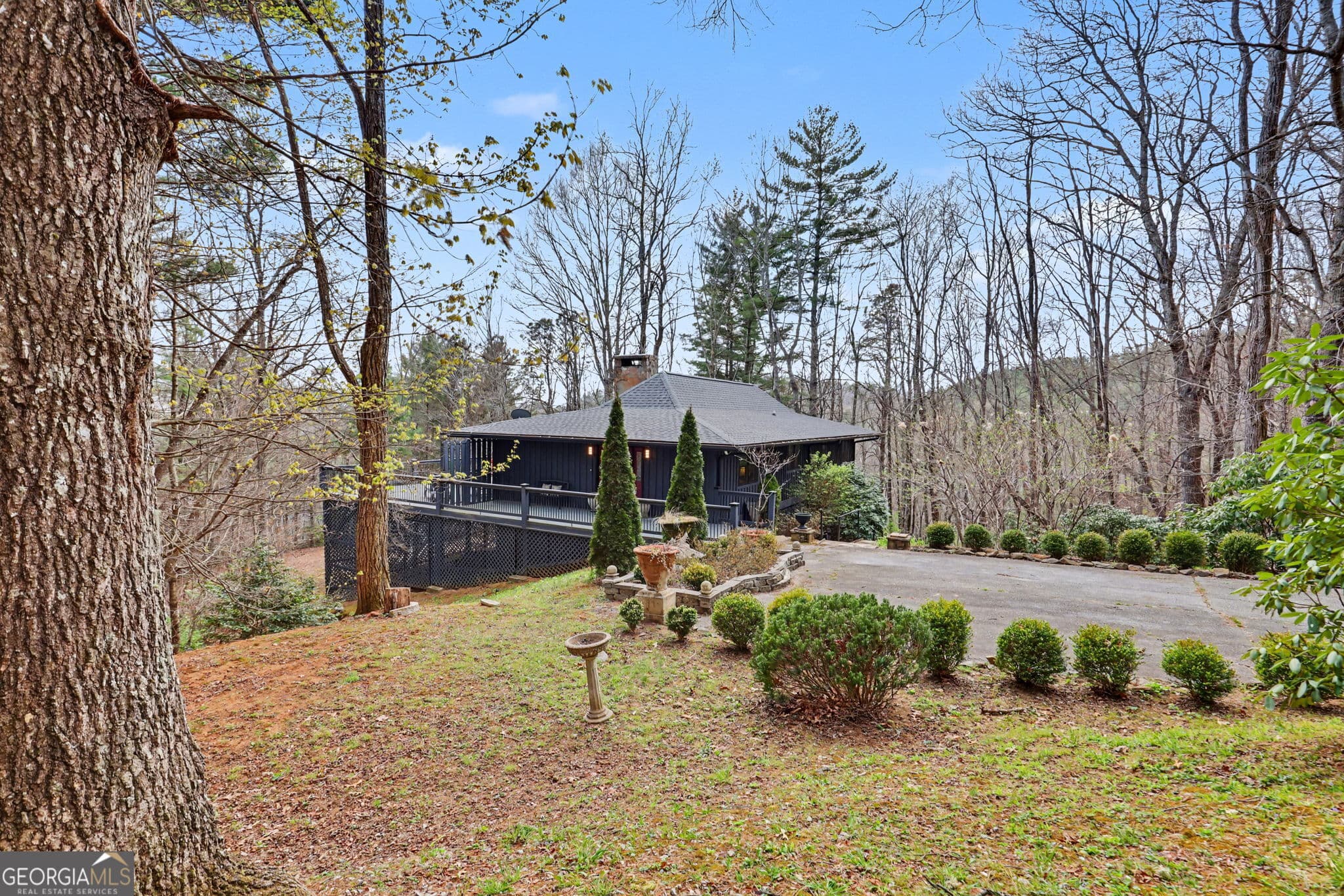 3 bedroom, 3 bathroom, 2,151 sq ft single family residence for sale at 594 Sky High Drive, Sky Valley, GA 30537 — photo 3