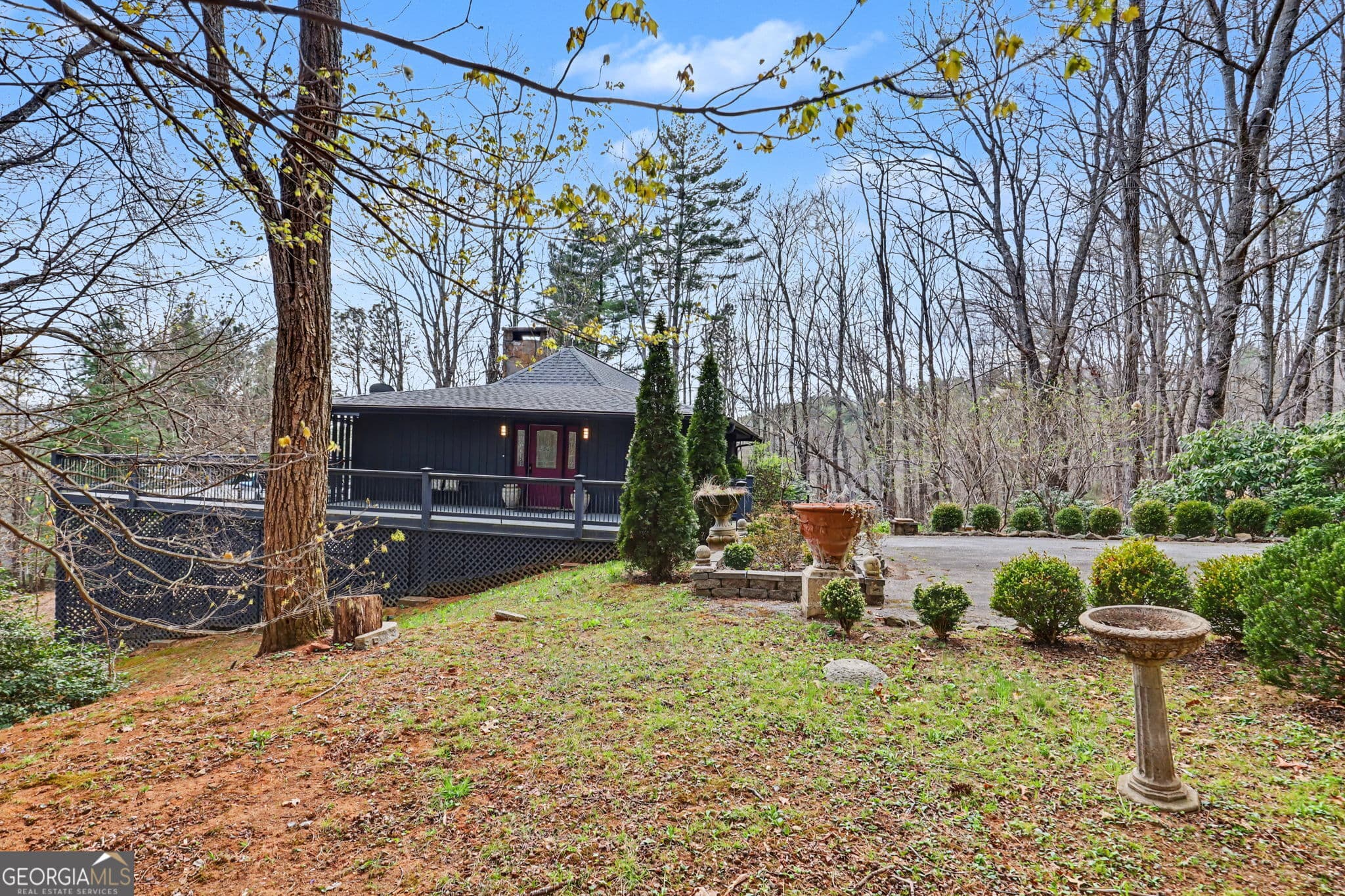 3 bedroom, 3 bathroom, 2,151 sq ft single family residence for sale at 594 Sky High Drive, Sky Valley, GA 30537 — photo 4