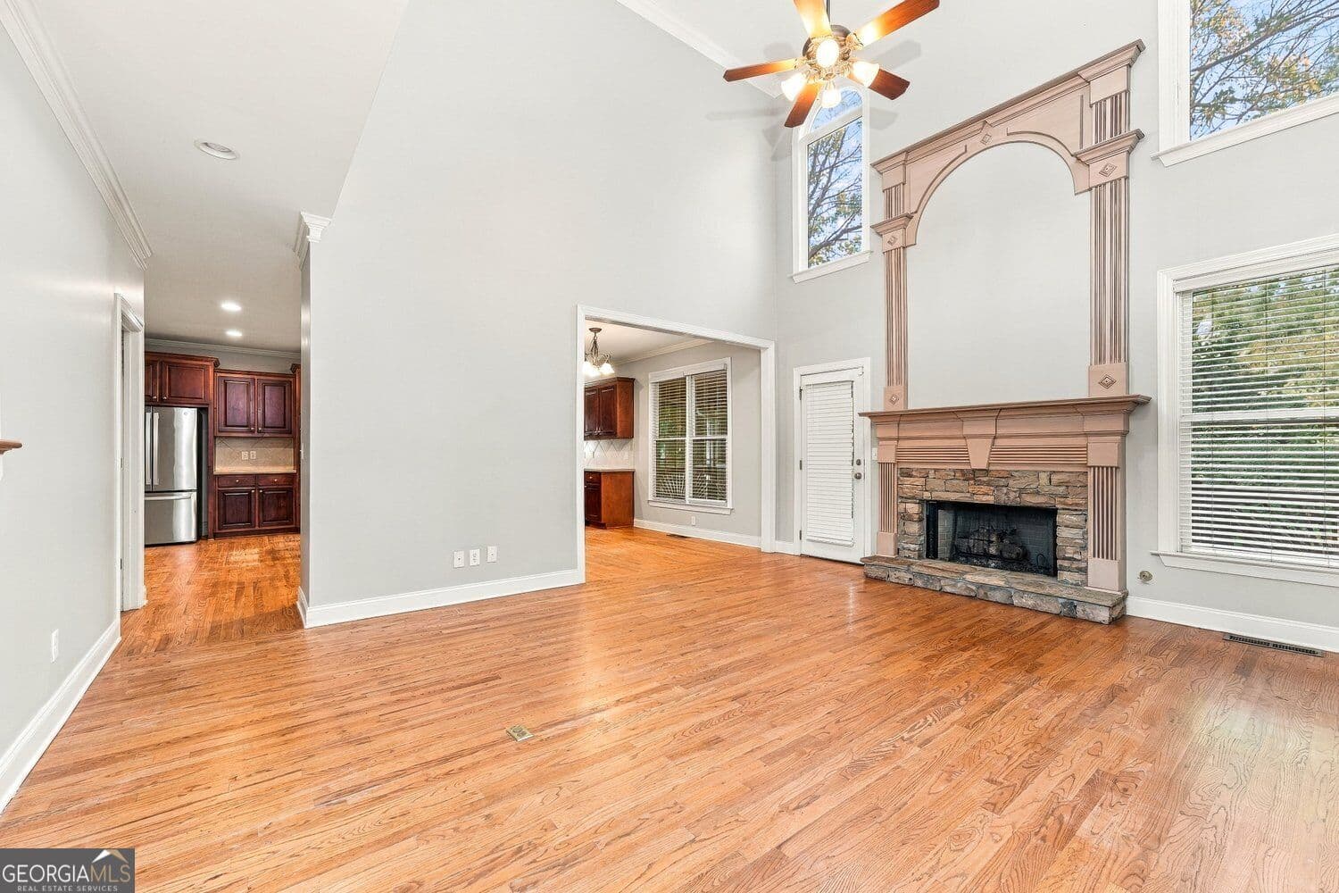 5 bedroom, 4 bathroom, 3,153 sq ft single family residence for sale at 2090 Misty Oaks Drive, Buford, GA 30519 — photo 4